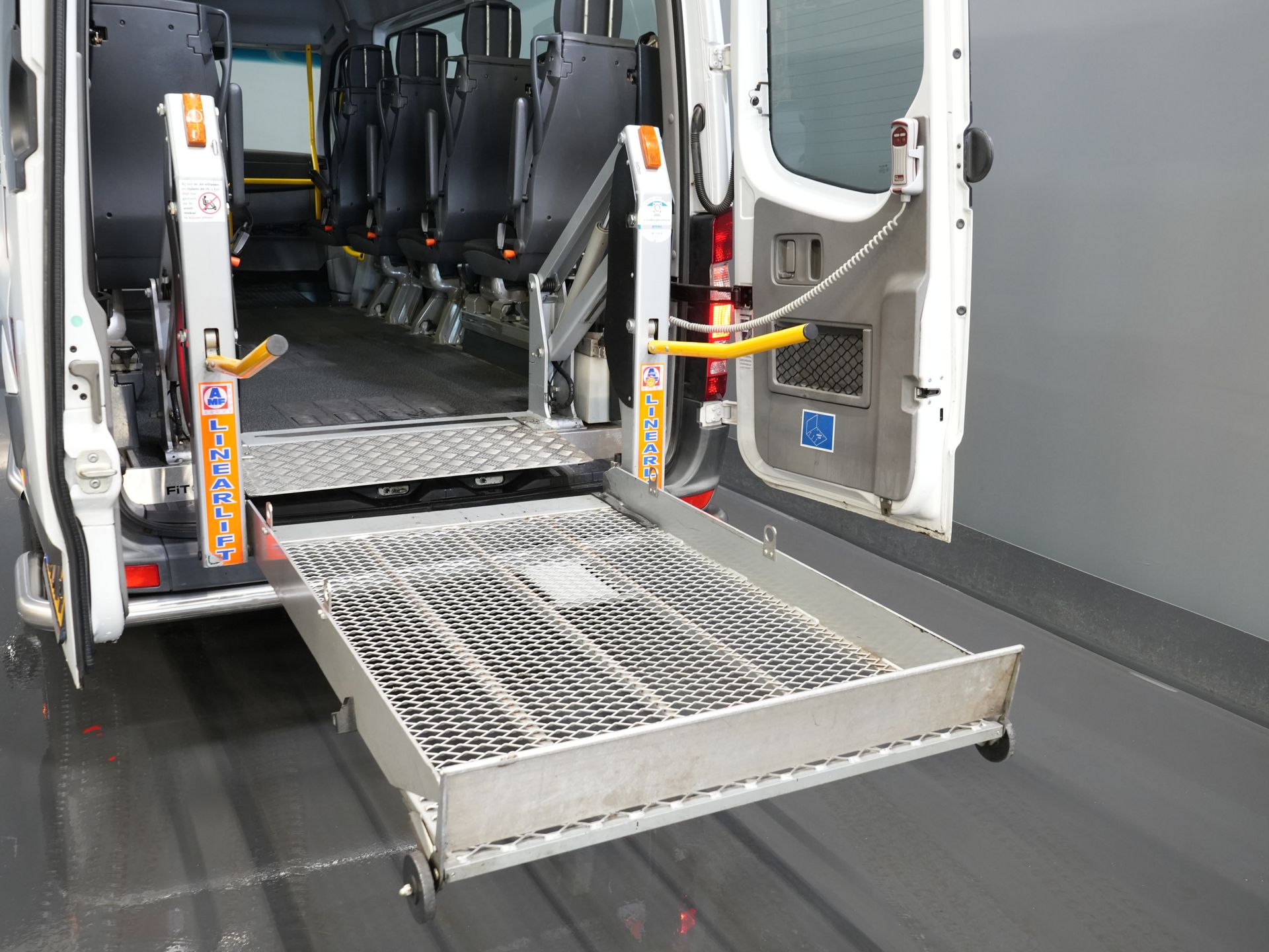 Mercedes-Benz Sprinter Personenvervoer 313 2.2 CDI L2H2 €9922 Incl. BTW BPM VRIJ! EXPORT Combi/ 9 Persoons/ Kombi/ 9P/ Airco/ Rolstoellift 15