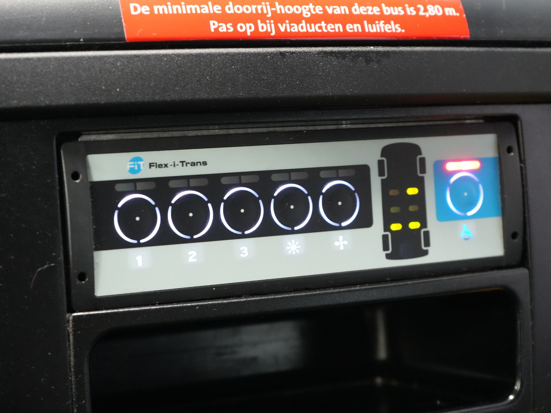 Mercedes-Benz Sprinter Personenvervoer 313 2.2 CDI L2H2 €9922 Incl. BTW BPM VRIJ! EXPORT Combi/ 9 Persoons/ Kombi/ 9P/ Airco/ Rolstoellift 18