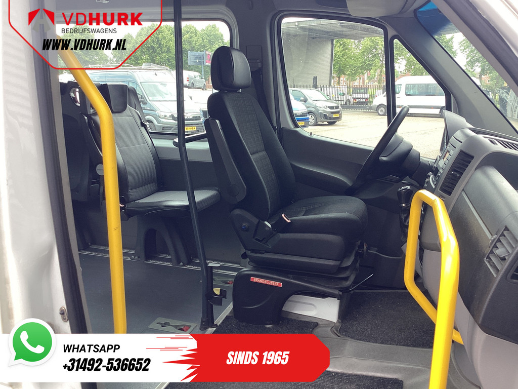 Mercedes-Benz Sprinter Personenvervoer Mercedes-Benz 313 2.2 CDI Aut. E6 L2H2 €10.890 Incl. BTW BPM VRIJ! EXPORT ONLY Combi/ 9 Persoons/ Kombi/ 9P/ Airco/ Rolstoellift 10