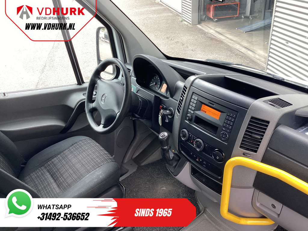 Mercedes-Benz Sprinter Personenvervoer Mercedes-Benz 313 2.2 CDI Aut. E6 L2H2 €10.890 Incl. BTW BPM VRIJ! EXPORT ONLY Combi/ 9 Persoons/ Kombi/ 9P/ Airco/ Rolstoellift 2