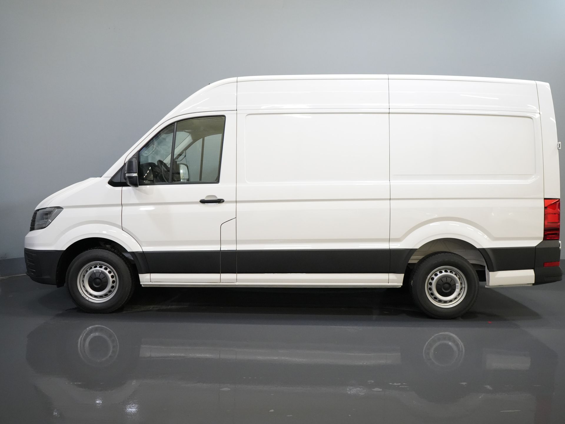 Volkswagen Crafter Bestelbus 35 140 pk DSG Aut. L3H3 BPM VRIJ! LED/ Virtual Cockpit/ Camera/ Cruise/ Carplay/ Gev.Stoel 9