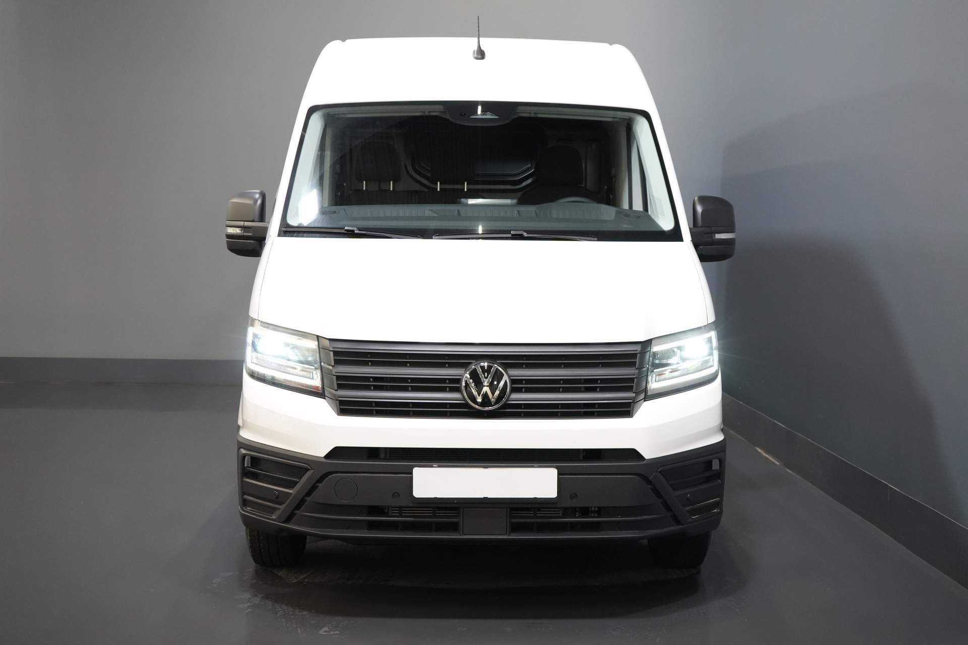 Volkswagen Crafter Bestelbus 35 140 pk DSG Aut. L3H3 BPM VRIJ! LED/ Virtual Cockpit/ Camera/ Cruise/ Carplay/ Gev.Stoel 1