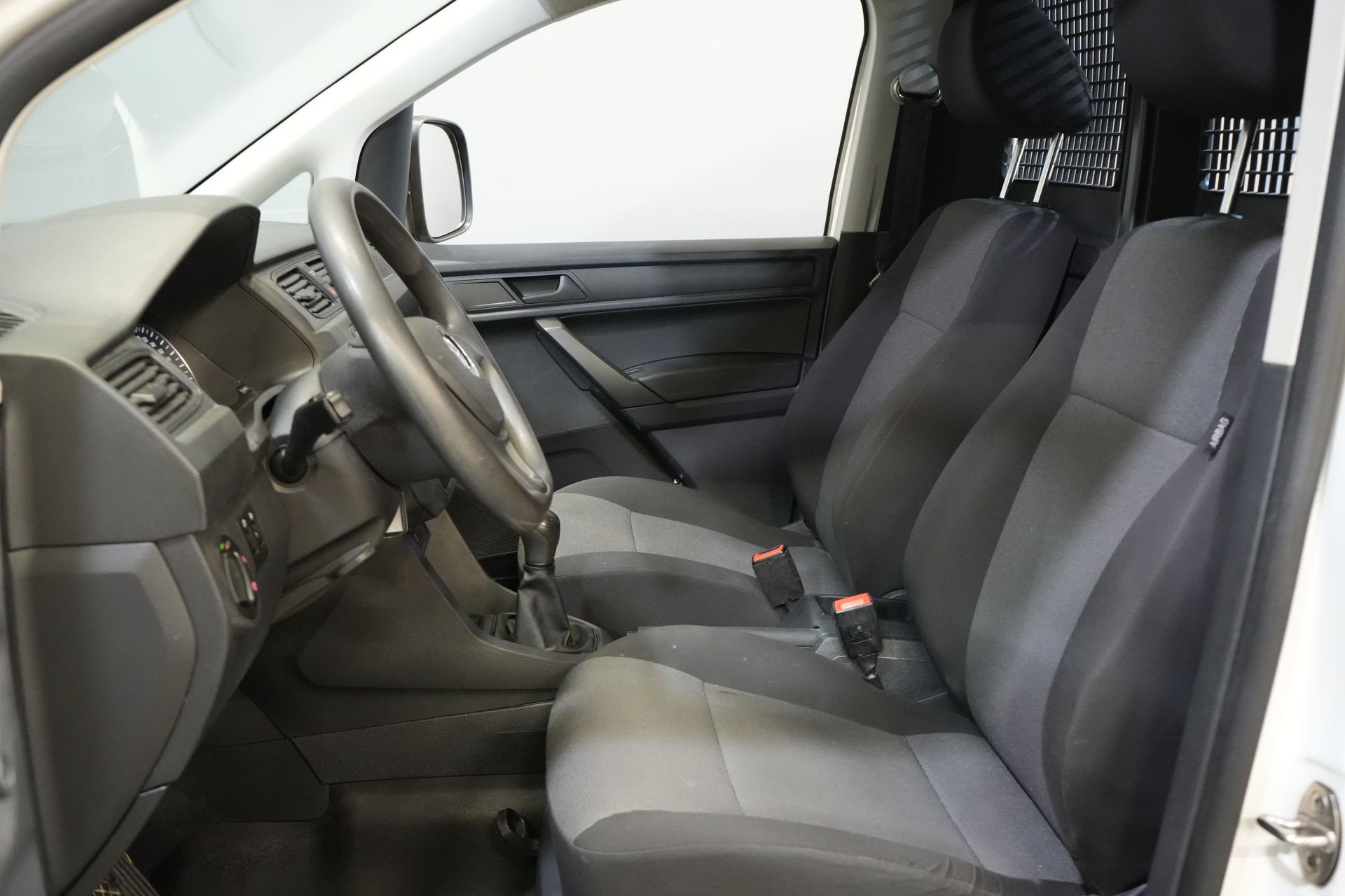 Volkswagen Caddy Bestelauto 2.0 TDI BPM VRIJ! Airco / Cruise/ Trekhaak/ NAP NL Auto/ Lage KM's 6