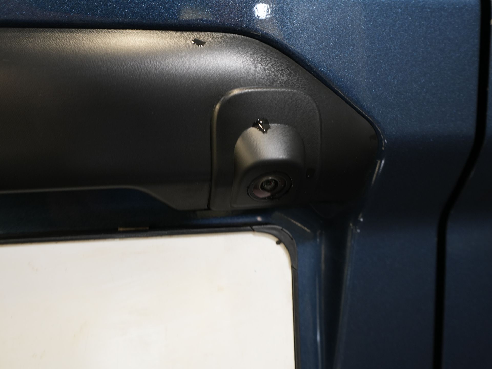 Ford Transit Connect Bestelbus 1.0 100 pk BENZINE L2 Limited BPM VRIJ! Carplay/ Imperiaal/ Cruise/ Camera/ PDC/ Cruise 15