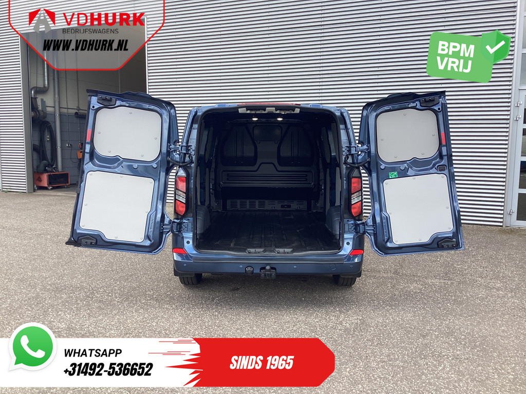 Ford Transit Custom Bestelbus 300 2.0 TDCI 150 pk L2 Limited BPM VRIJ! Garantie tot 3-28'/ LED/ Adapt.Cruise/ Navi/ Stuurverw./ Stoelverw./ Carplay/ Camera/ P 5