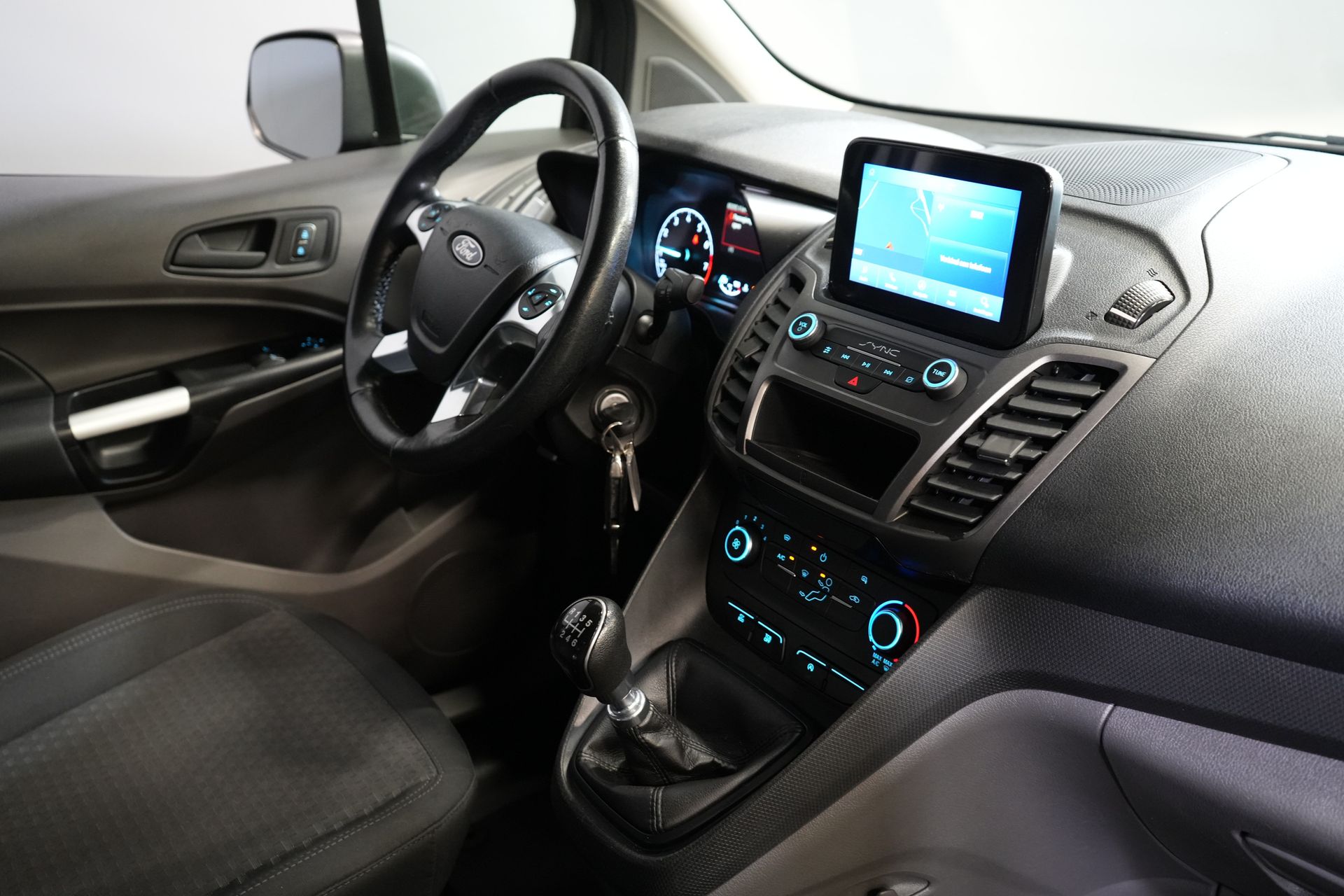 Ford Transit Connect Bestelbus 1.0 100 pk BENZINE Trend BPM VRIJ! NL Auto/ Carplay/ Cruise/ Camera/ Navi/ PDC/ Airco 5