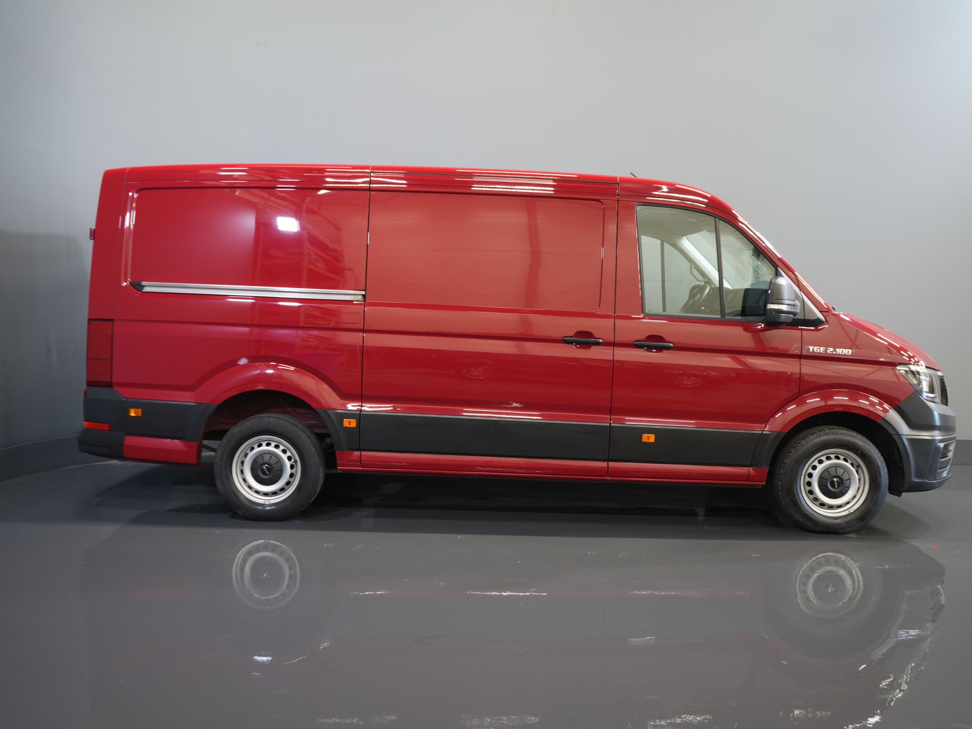 MAN TGE Bestelbus 2.0 TDI L3H2 BPM VRIJ! 3 Pers./ 2.5t Trekverm./ Carplay/ Betimmerd/ Cruise/ Navi/ Camera 10