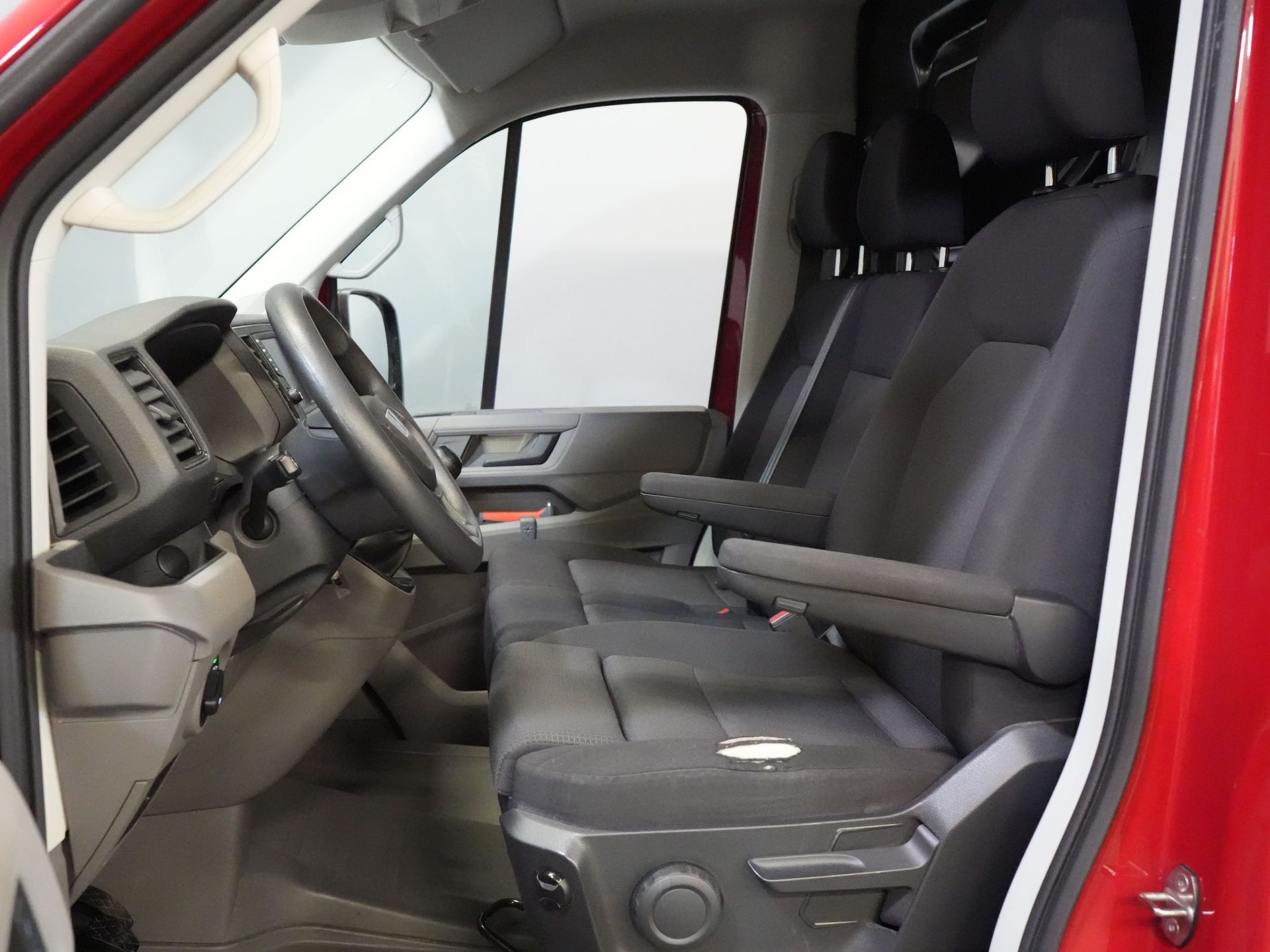 MAN TGE Bestelbus 2.0 TDI L3H2 BPM VRIJ! 3 Pers./ 2.5t Trekverm./ Carplay/ Betimmerd/ Cruise/ Navi/ Camera 11