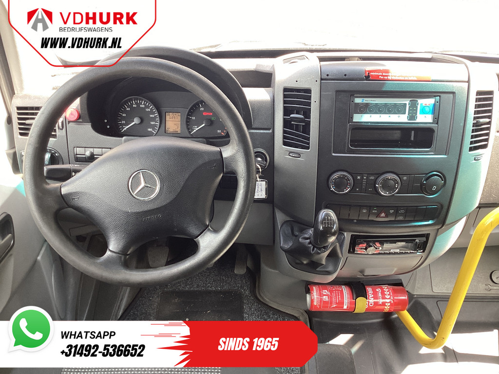 Mercedes-Benz Sprinter Personenvervoer 313 2.2 CDI L2H2 €9922 Incl. BTW BPM VRIJ! EXPORT ONLY Combi/ 9 Persoons/ Kombi/ 9P/ Airco/ Rolstoellift 12