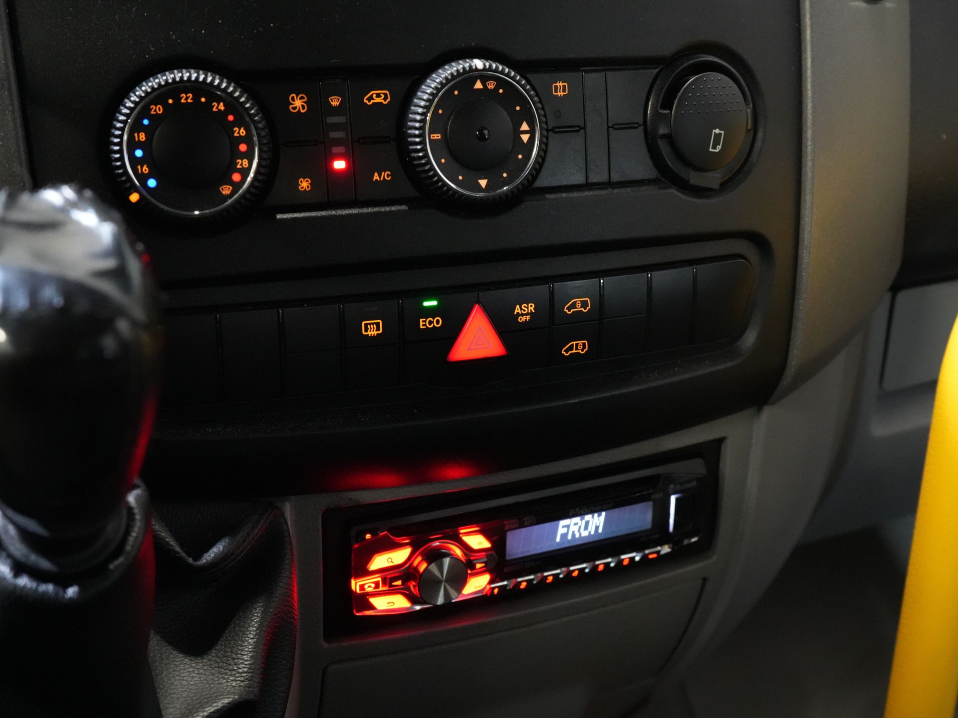 Mercedes-Benz Sprinter Personenvervoer 313 2.2 CDI L2H2 €10.164 Incl. BTW BPM VRIJ! EXPORT Combi/ 9 Persoons/ Kombi/ 9P/ Airco/ Rolstoellift 17