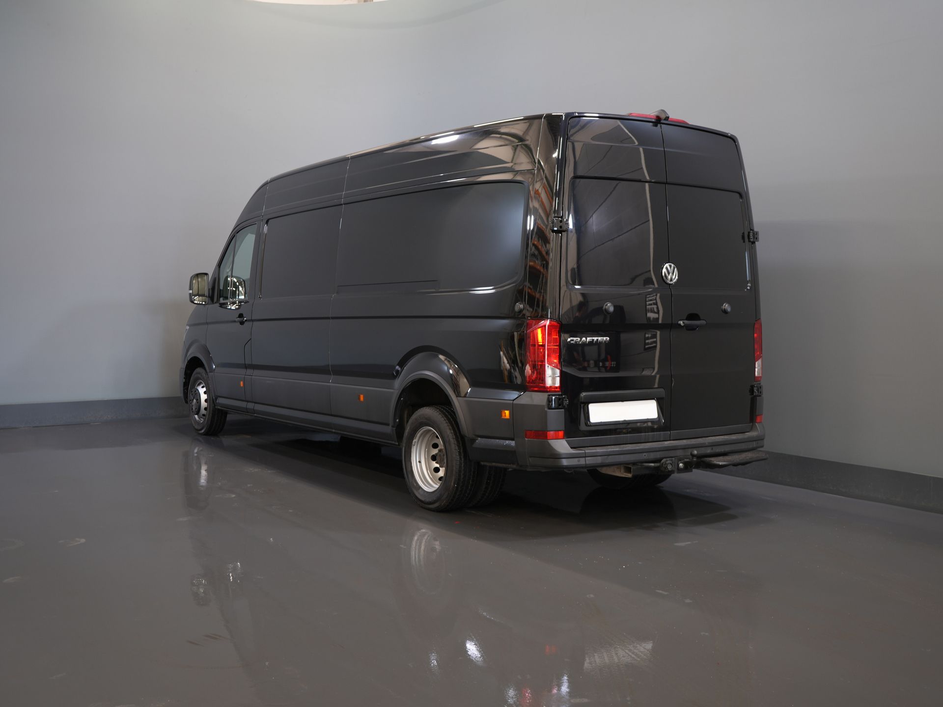 Volkswagen Crafter Bestelbus 50 2.0 TDI 180 pk Aut. DSG BPM VRIJ! Dubbel Lucht/ 270Gr.Deuren/ Gev.Stoel/ Carplay/ Navi/ Camera/ Cruise/ PDC/ Trekhaak 1