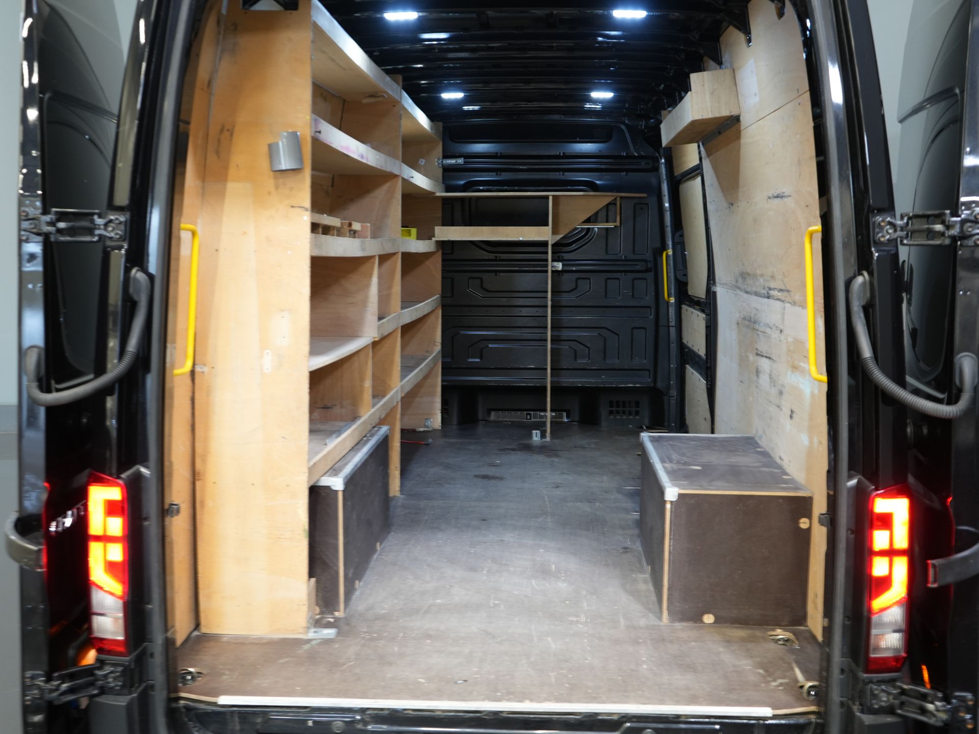 Volkswagen Crafter Bestelbus 50 2.0 TDI 180 pk Aut. DSG L4H3 BPM VRIJ! Dubbel Lucht/ 3.5t Trekverm./ 270Gr.Deuren/ Gev.Stoel/ Carplay/ Navi/ Camera/ Cruise/  14