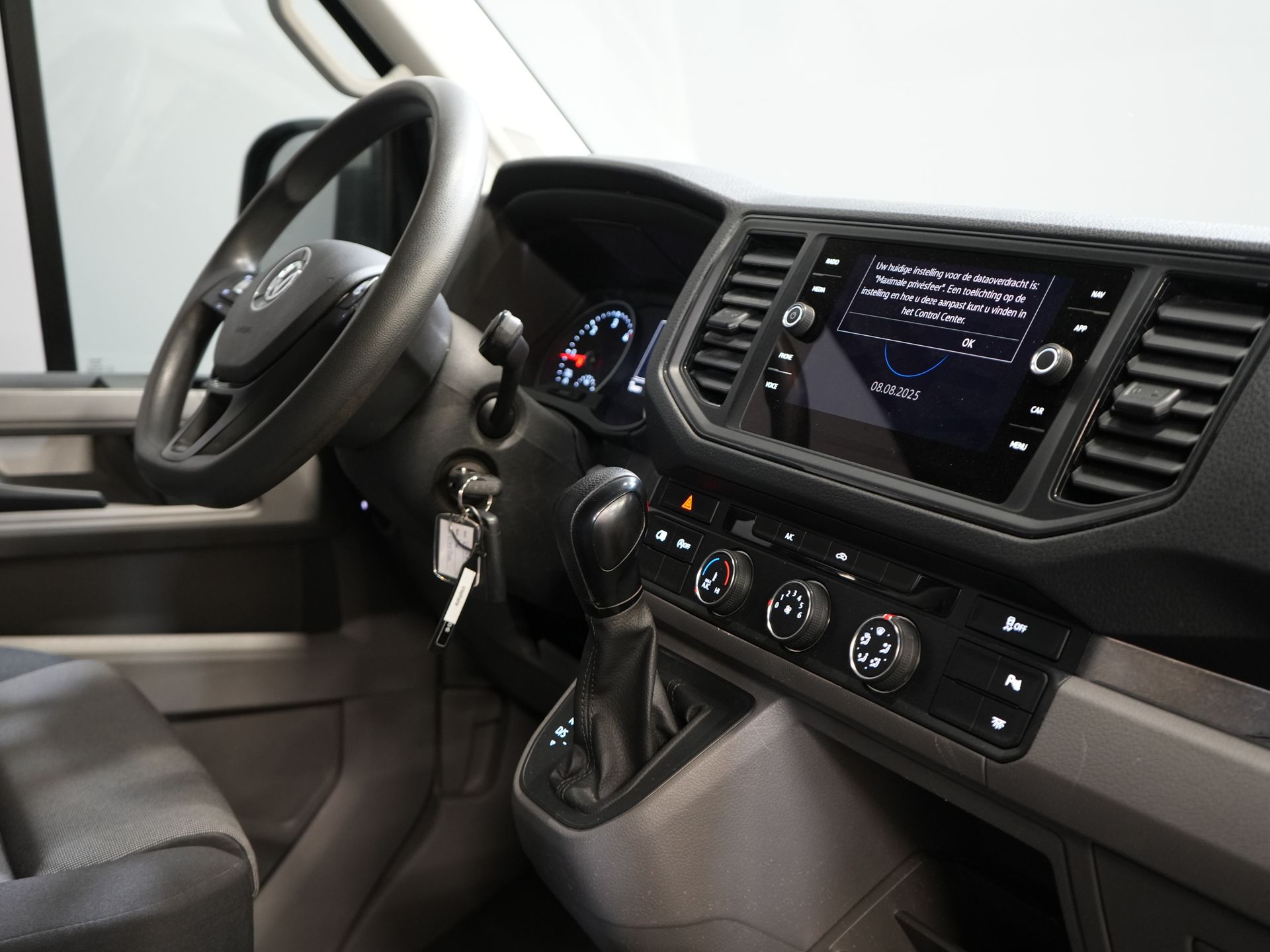 Volkswagen Crafter Bestelbus 50 2.0 TDI 180 pk Aut. DSG BPM VRIJ! Dubbel Lucht/ 270Gr.Deuren/ Gev.Stoel/ Carplay/ Navi/ Camera/ Cruise/ PDC/ Trekhaak 2