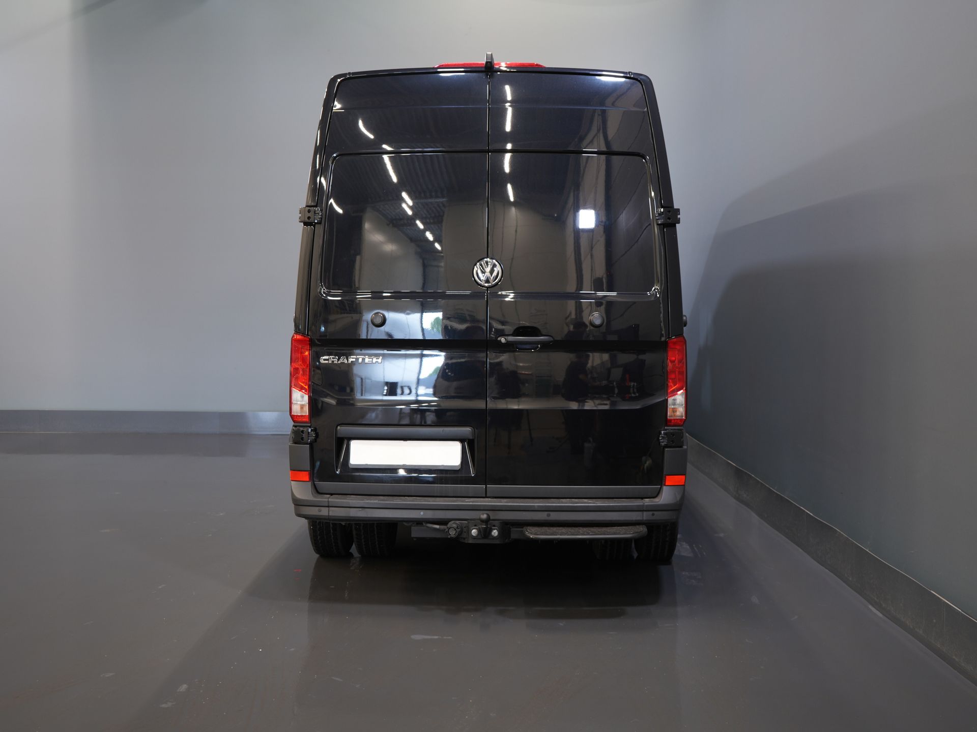 Volkswagen Crafter Bestelbus 50 2.0 TDI 180 pk Aut. DSG BPM VRIJ! Dubbel Lucht/ 270Gr.Deuren/ Gev.Stoel/ Carplay/ Navi/ Camera/ Cruise/ PDC/ Trekhaak 5