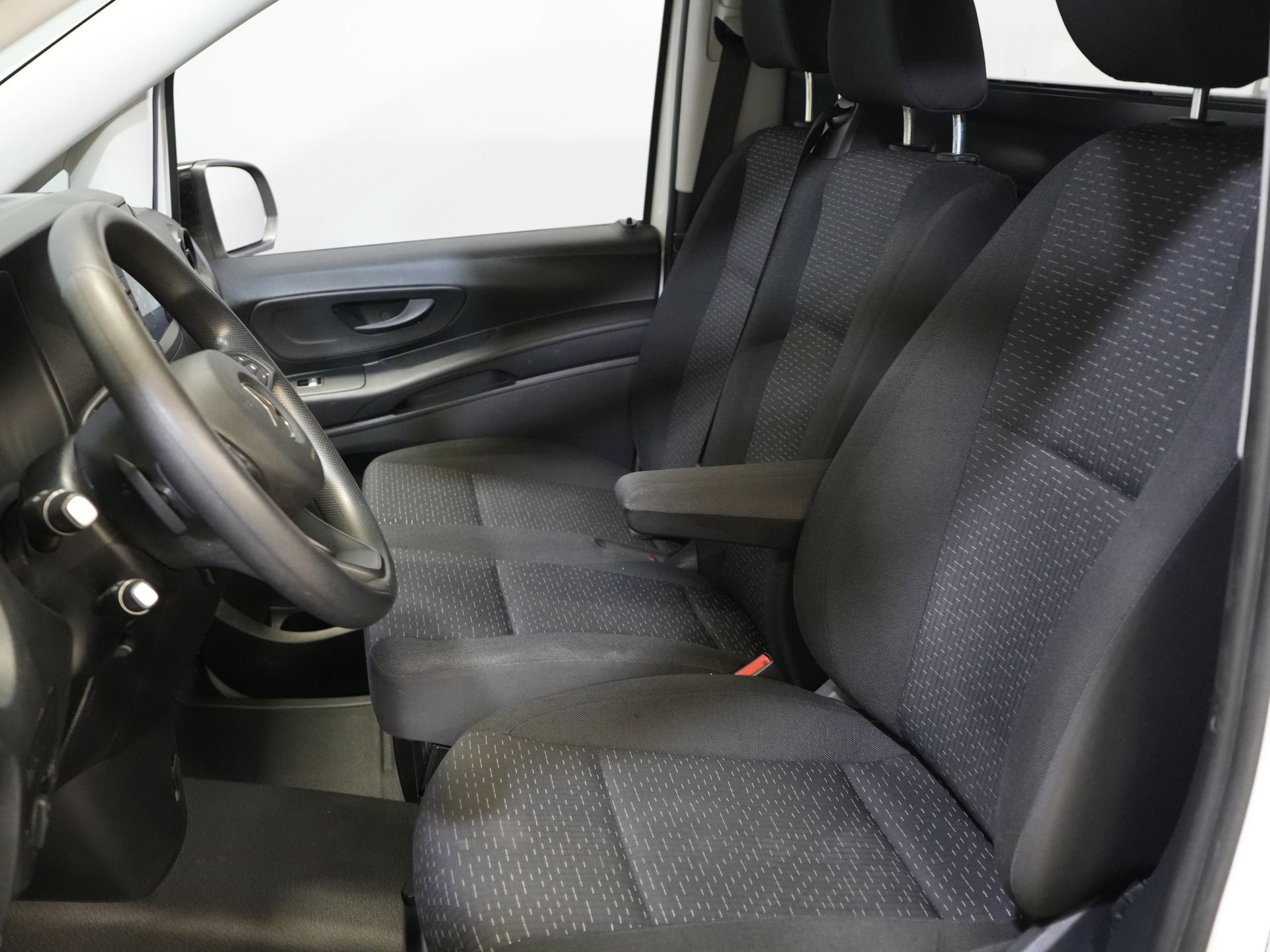 Mercedes-Benz Vito Bestelbus 119 CDI Aut L2 BPM VRIJ! 4Matic/ 4x4/ Allrad/ 270 Gr.Deuren/ Carplay/ Camera/ 19