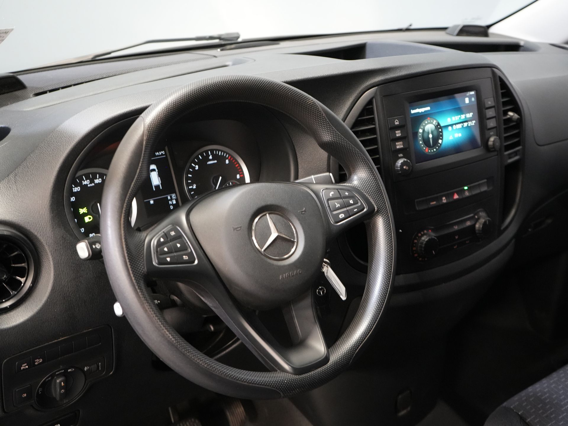 Mercedes-Benz Vito Bestelbus 119 CDI Aut L2 BPM VRIJ! 4Matic/ 4x4/ Allrad/ 270 Gr.Deuren/ Carplay/ Camera/ 19