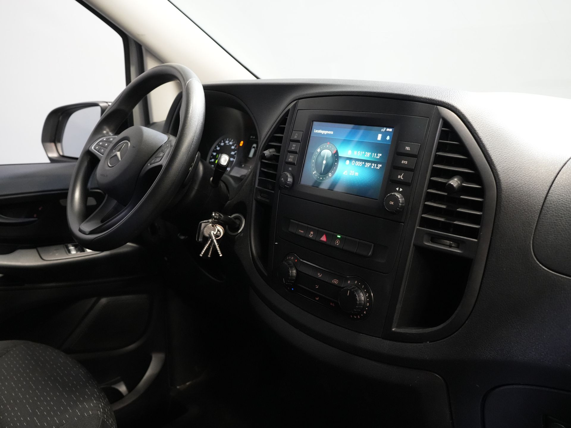Mercedes-Benz Vito Bestelbus 119 CDI Aut L2 BPM VRIJ! 4Matic/ 4x4/ Allrad/ 270 Gr.Deuren/ Carplay/ Camera/ 19