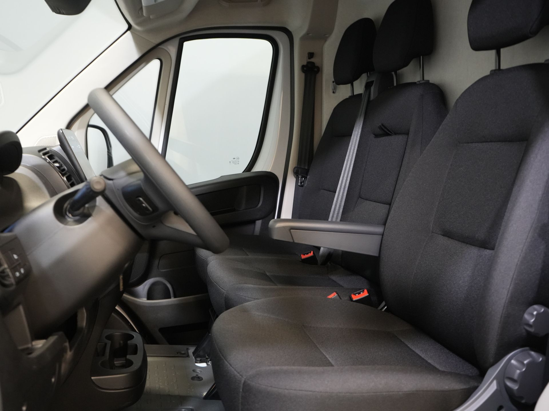 Opel Movano Bestelbus 35 2.2 CDTI 140 pk Aut. ZF L2H2 BPM VRIJ! Virtual Cockpit/ Carplay/ Climate/ 270Gr. Deuren/ Navi/ Camera/ Cruise/ PDC/ DAB 11