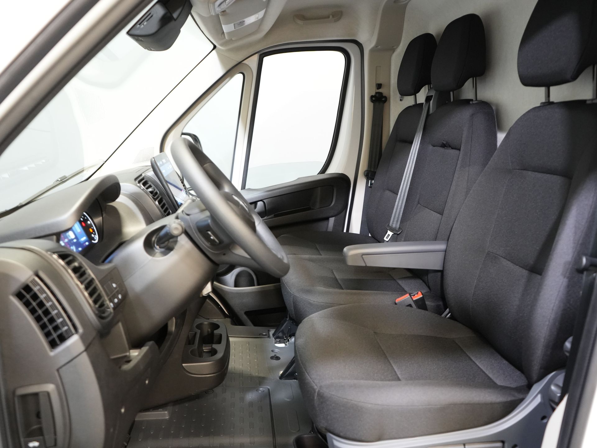 Opel Movano Bestelbus 35 2.2 CDTI 140 pk Aut. ZF L2H2 BPM VRIJ! Virtual Cockpit/ Carplay/ Climate/ 270Gr. Deuren/ Navi/ Camera/ Cruise/ PDC/ DAB 11