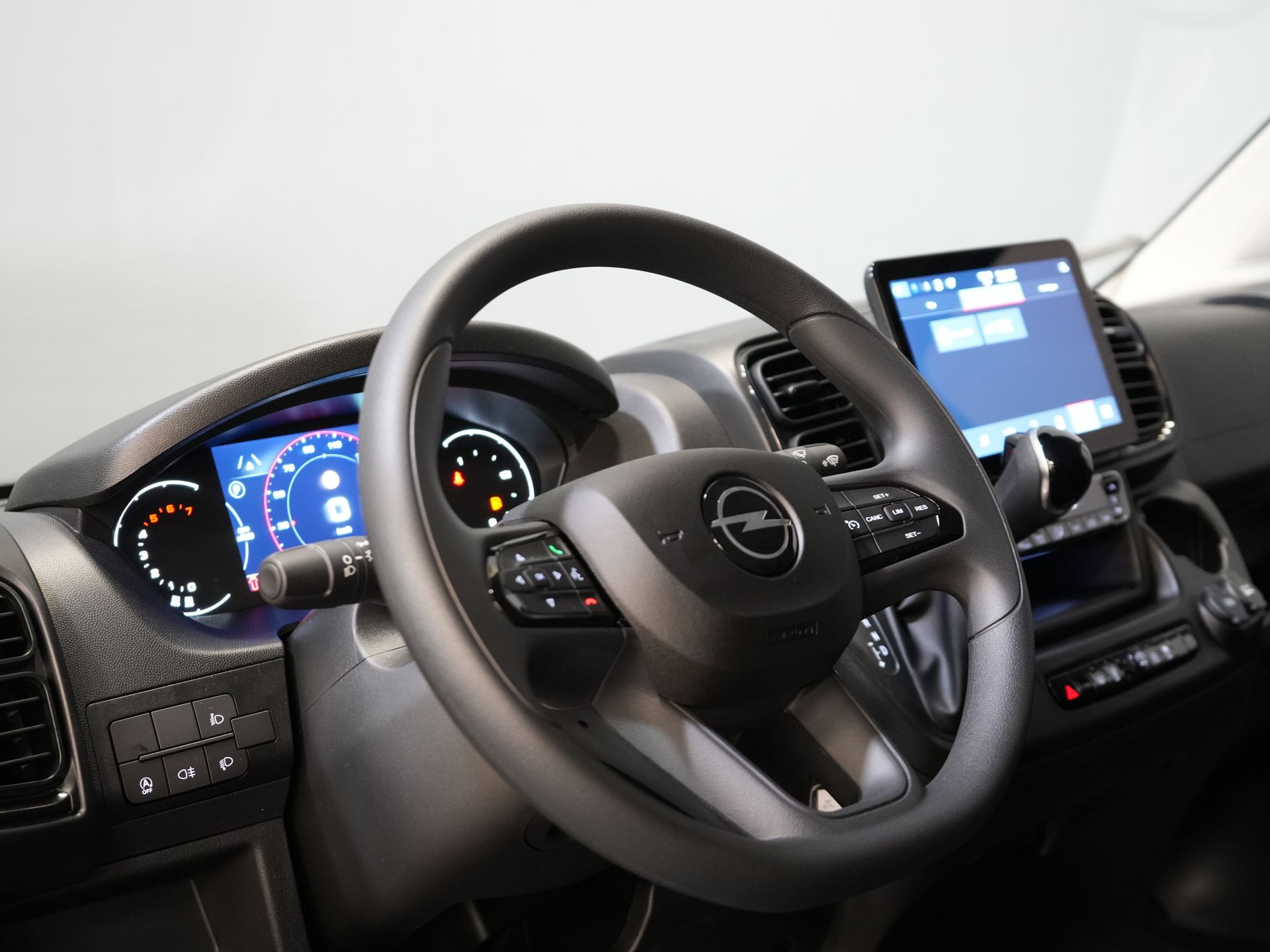 Opel Movano Bestelbus 35 2.2 CDTI 140 pk Aut. ZF L2H2 BPM VRIJ! Virtual Cockpit/ Carplay/ Climate/ 270Gr. Deuren/ Navi/ Camera/ Cruise/ PDC/ DAB 13