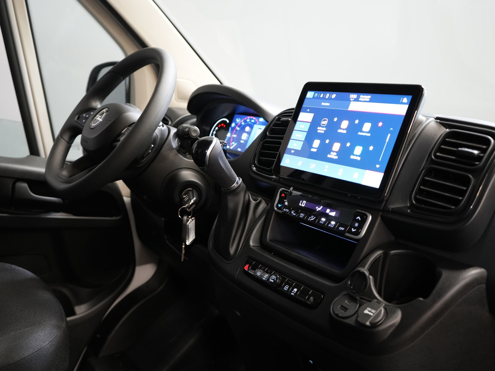 Opel Movano Bestelbus 35 2.2 CDTI 140 pk Aut. ZF L2H2 BPM VRIJ! Virtual Cockpit/ Carplay/ Climate/ 270Gr. Deuren/ Navi/ Camera/ Cruise/ PDC/ DAB 2