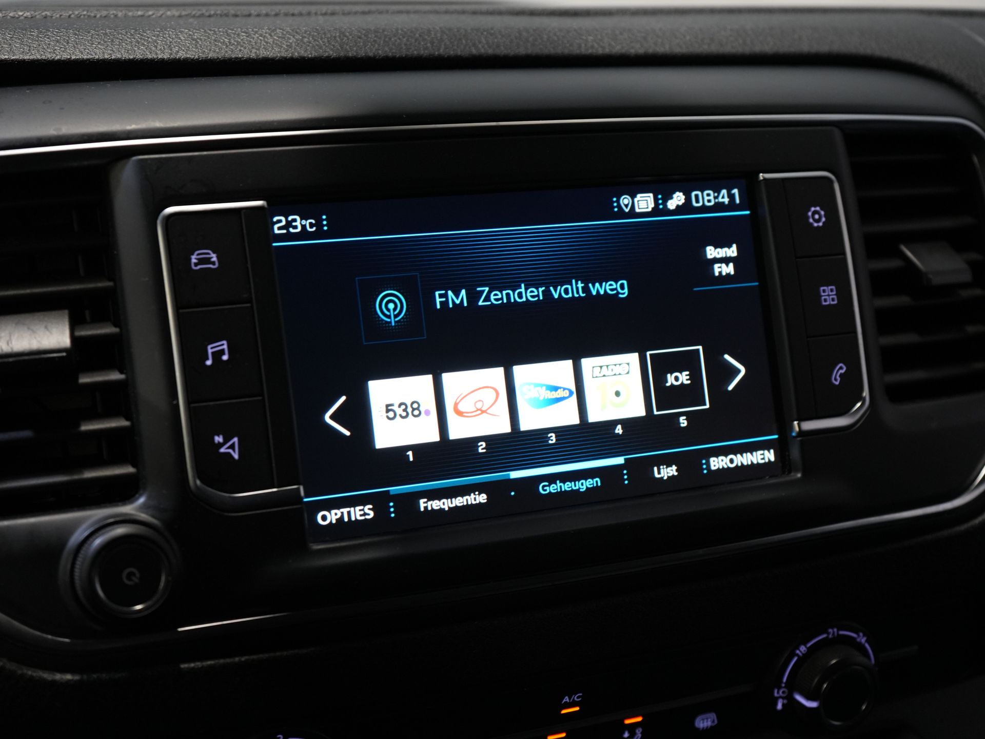 Peugeot Expert Bestelbus 2.0 HDI 120 pk L3 BPM VRIJ! 2.5t Trekverm./ Carplay/ Navi/ Camera/ PDC/ Cruise/ Airco 21