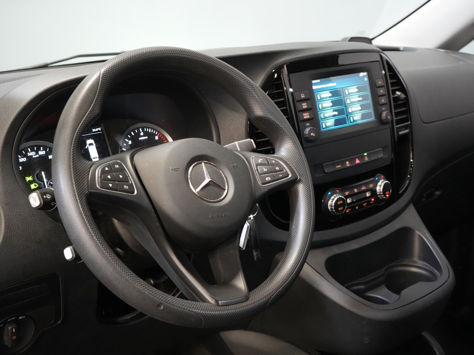 Mercedes-Benz Vito Bestelbus 114 CDI Aut. L3 XL DC Dubbele Cabine BPM VRIJ! LED/ Climate/ Navi/ Carplay/ Camera/ PDC/ Cruise 13
