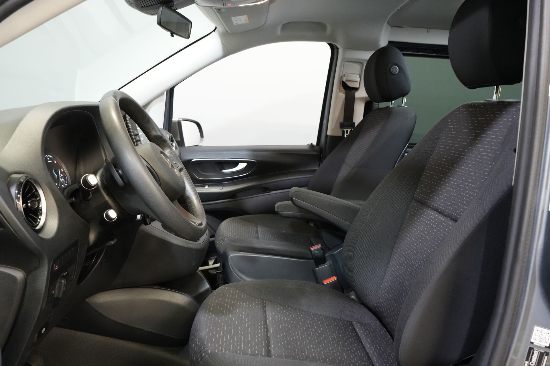 Mercedes-Benz Vito Bestelbus 114 CDI Aut. L3 XL DC Dubbele Cabine BPM VRIJ! LED/ Climate/ Navi/ Carplay/ Camera/ PDC/ Cruise 6