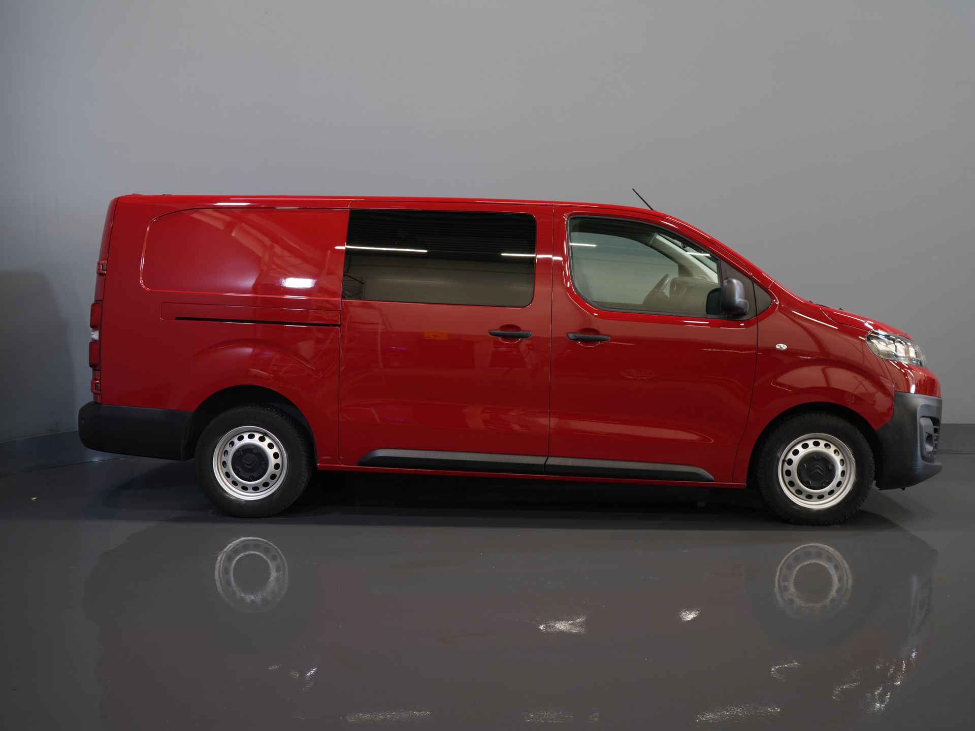 Citroën Jumpy Bestelbus 2.0 HDI 120 pk L3 DC Dubbel Cabine BPM VRIJ! 2x Schuifdeur/ 2.5t Trekverm./ PDC/ Cruise/ Airco 10