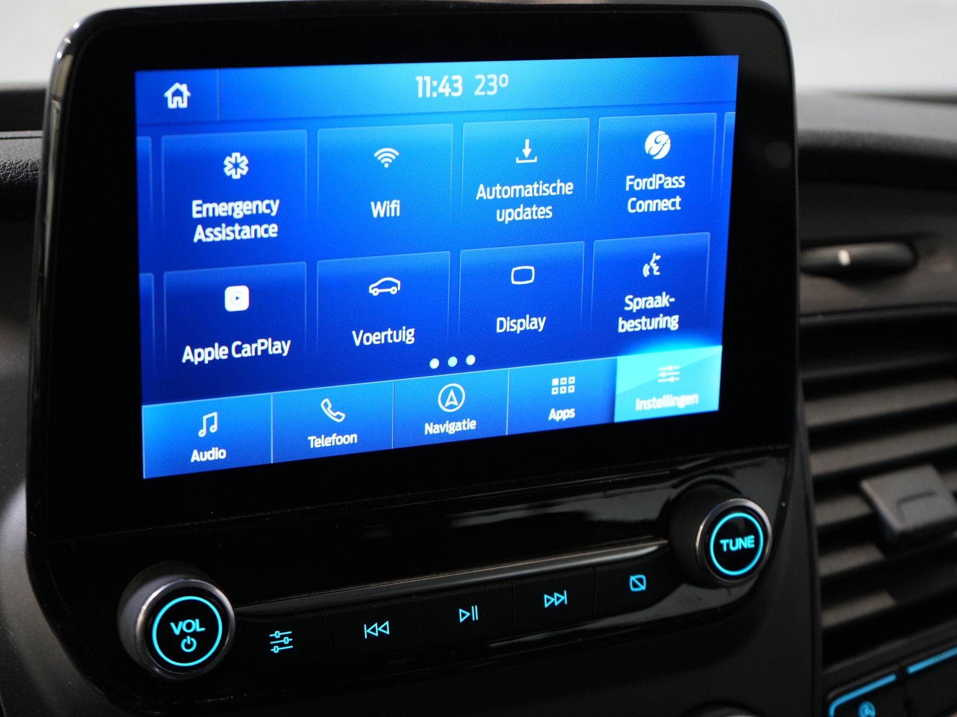 Ford Transit Custom Bestelbus 2.0 TDCI L2 Trend DC Dubbel Cabine BPM VRIJ! Stoelverw./ Carplay/ 2.7t Trekverm./ Navi/ PDC/ Cruise 20