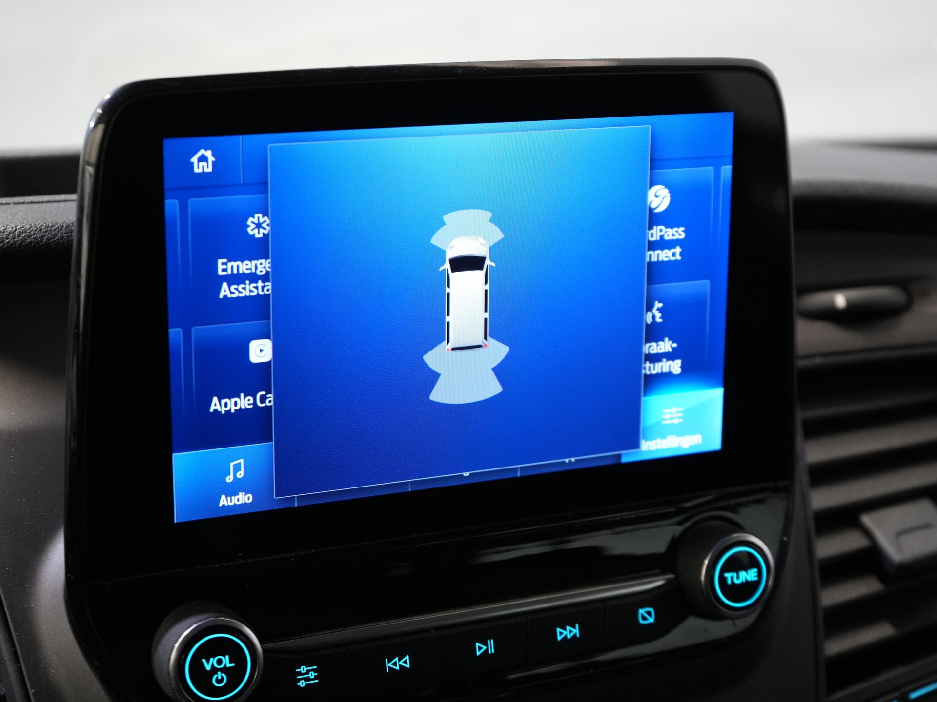 Ford Transit Custom Bestelbus 2.0 TDCI L2 Trend DC Dubbel Cabine BPM VRIJ! Stoelverw./ Carplay/ 2.7t Trekverm./ Navi/ PDC/ Cruise 21
