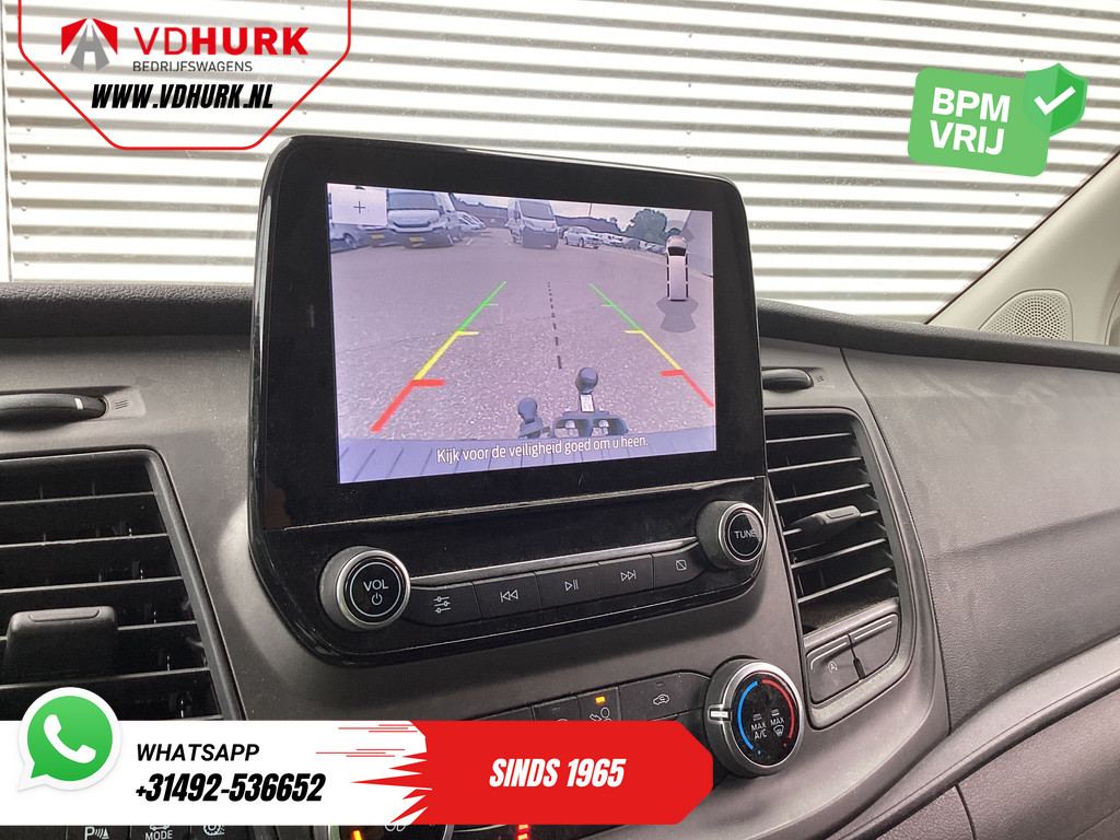 Ford Transit Custom Bestelbus 320 2.0 TDCI 130 pk L2 Trend BPM VRIJ! 2.8t Trekverm./ Stoelverw./ Carplay/ Camera/ PDC/ Cruise/ Trekhaak 12