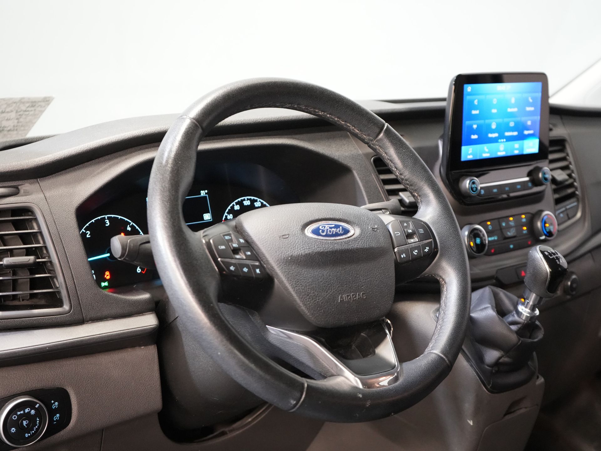 Ford Transit Custom Bestelbus 2.0 TDCI L2 Trend DC Dubbel Cabine BPM VRIJ! Stoelverw./ Carplay/ 2.7t Trekverm./ Navi/ PDC/ Cruise 13