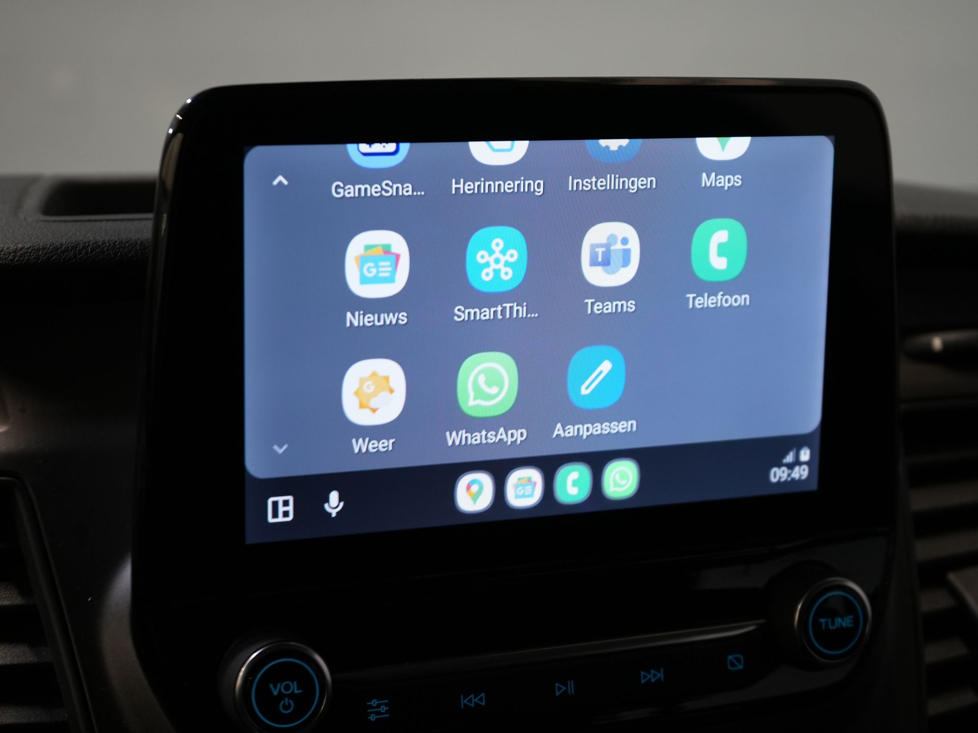 Ford Transit Custom Bestelbus 2.0 TDCI L2 Trend DC Dubbel Cabine BPM VRIJ! Stoelverw./ Carplay/ 2.7t Trekverm./ Navi/ PDC/ Cruise 22