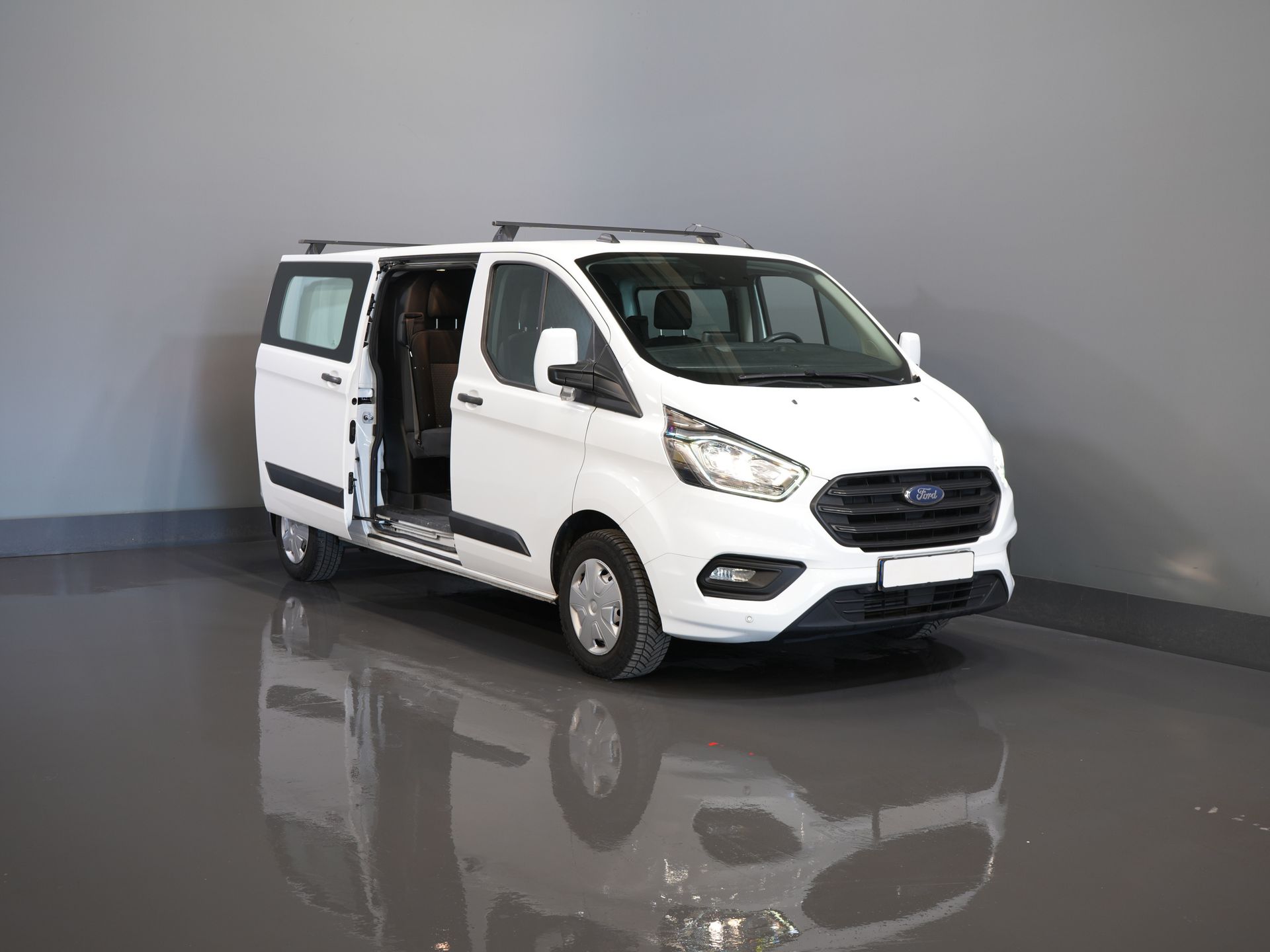 Ford Transit Custom Bestelbus 2.0 TDCI L2 Trend DC Dubbel Cabine BPM VRIJ! Stoelverw./ Carplay/ 2.7t Trekverm./ Navi/ PDC/ Cruise 8