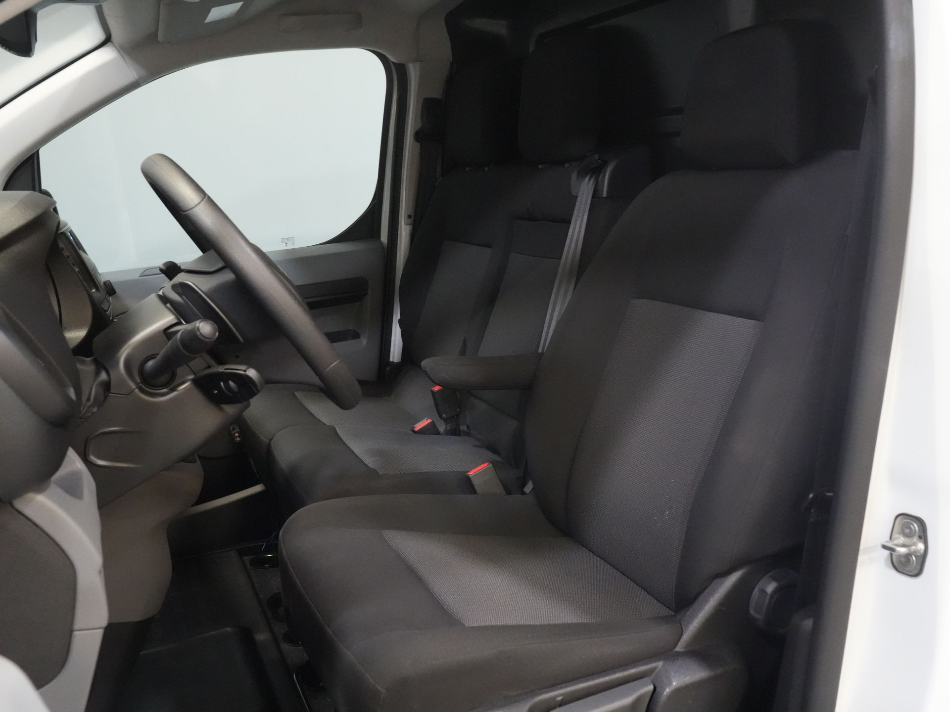 Peugeot Expert Bestelbus (Fiat Scudo) 2.0 MJ 145 pk Aut. L3 Inrichting/ Standkachel/ Stoelverw./ Cruise/ Airco/ Trekhaak 11