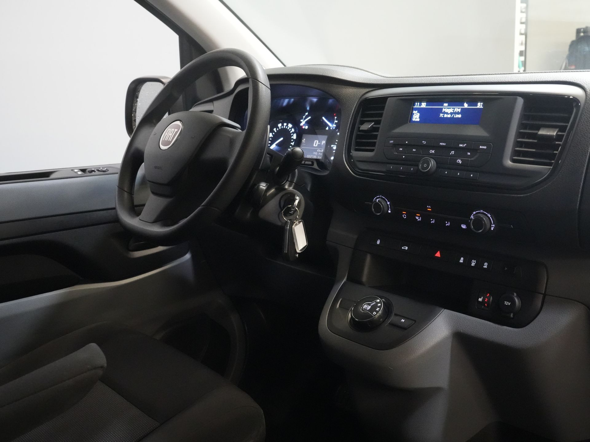 Peugeot Expert Bestelbus (Fiat Scudo) 2.0 MJ 145 pk Aut. L3 Inrichting/ Standkachel/ Stoelverw./ Cruise/ Airco/ Trekhaak 2