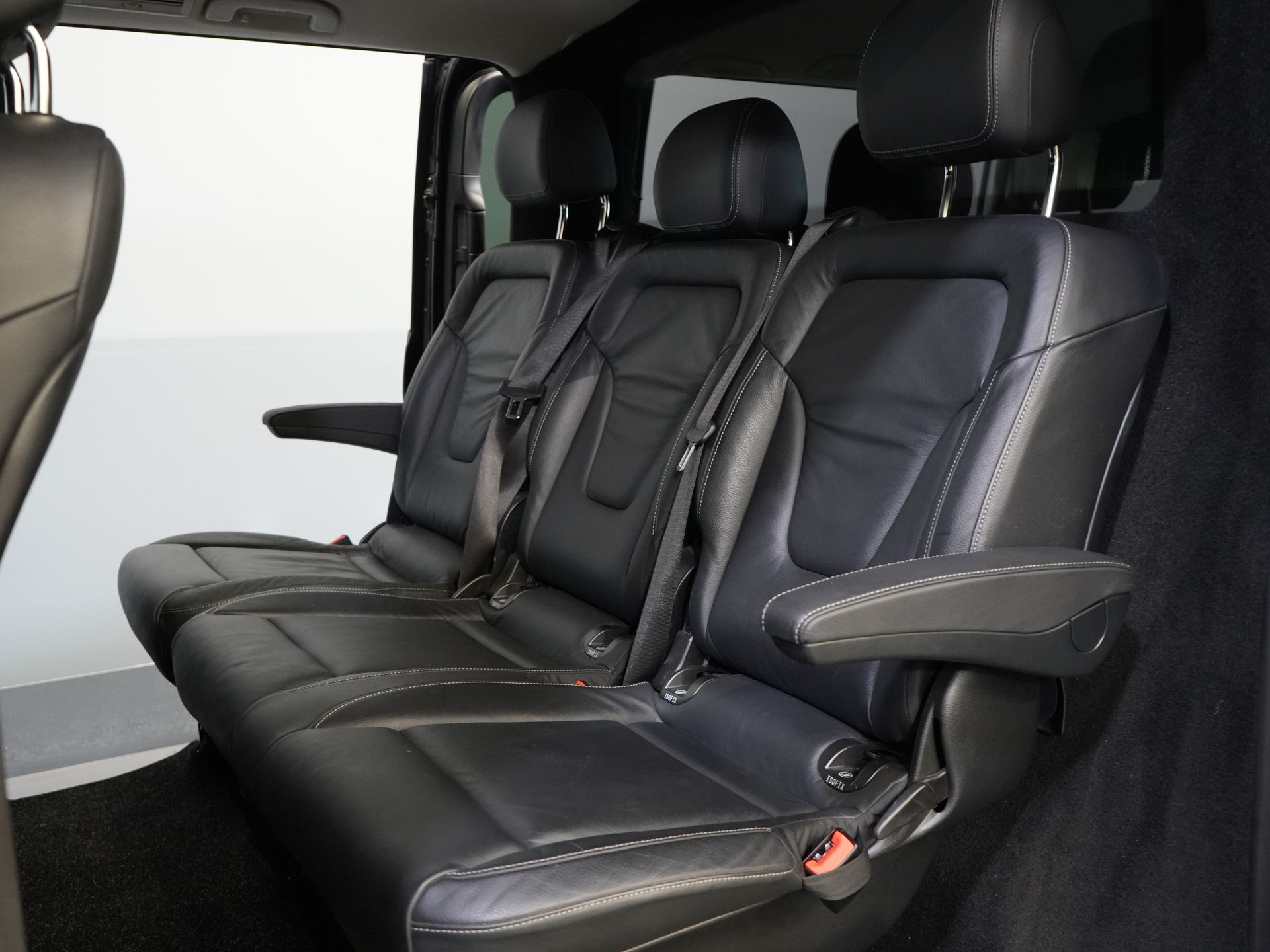 Mercedes-Benz V-Klasse Bestelbus 300d Aut. XL L3 Avantgarde Edition BPM VRIJ! 2xElek.Schuifdeur/ Leder/ LED/ Standkachel/ Carplay/ Afn.Trekhaak/ Stoelverw./ Alar 17