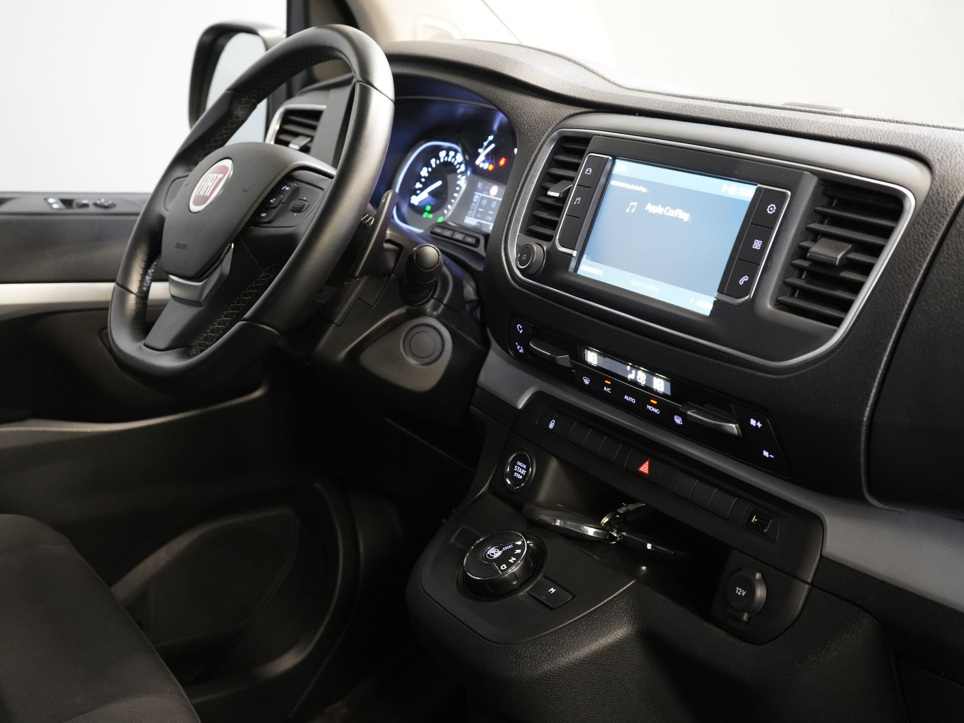 Fiat Scudo Bestelbus 2.0 MJ 180 pk Aut. DC Dubbel Cabine BPM VRIJ! Adapt.Cruise/ Xenon/ Climate/ Keyless/ Carplay/ NL Auto/ PDC 2
