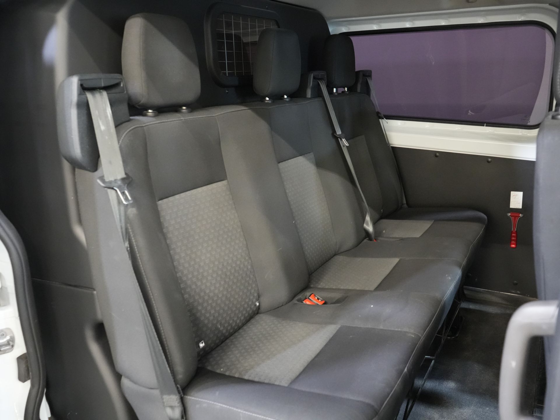 Ford Transit Custom Bestelbus 2.0 TDCI L2 Trend DC Dubbel Cabine BPM VRIJ! Stoelverw./ Carplay/ 2.7t Trekverm./ Navi/ PDC/ Cruise 23