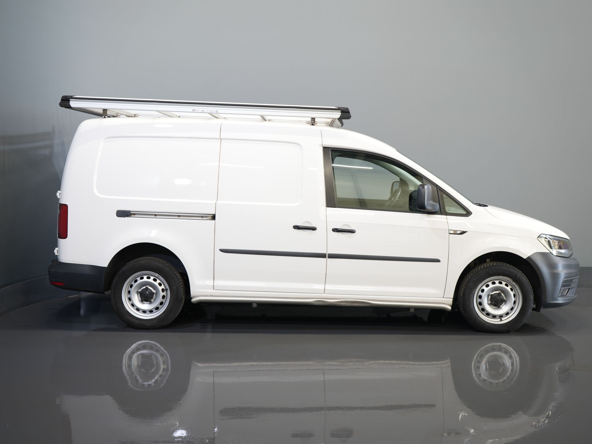 Volkswagen Caddy Bestelbus 2.0 TDI 100 pk DSG Aut. L2 Maxi BPM VRIJ! Imperiaal/ Sidebars/ Verw.voorruit/ Carplay/ Cruise/ Airco 10