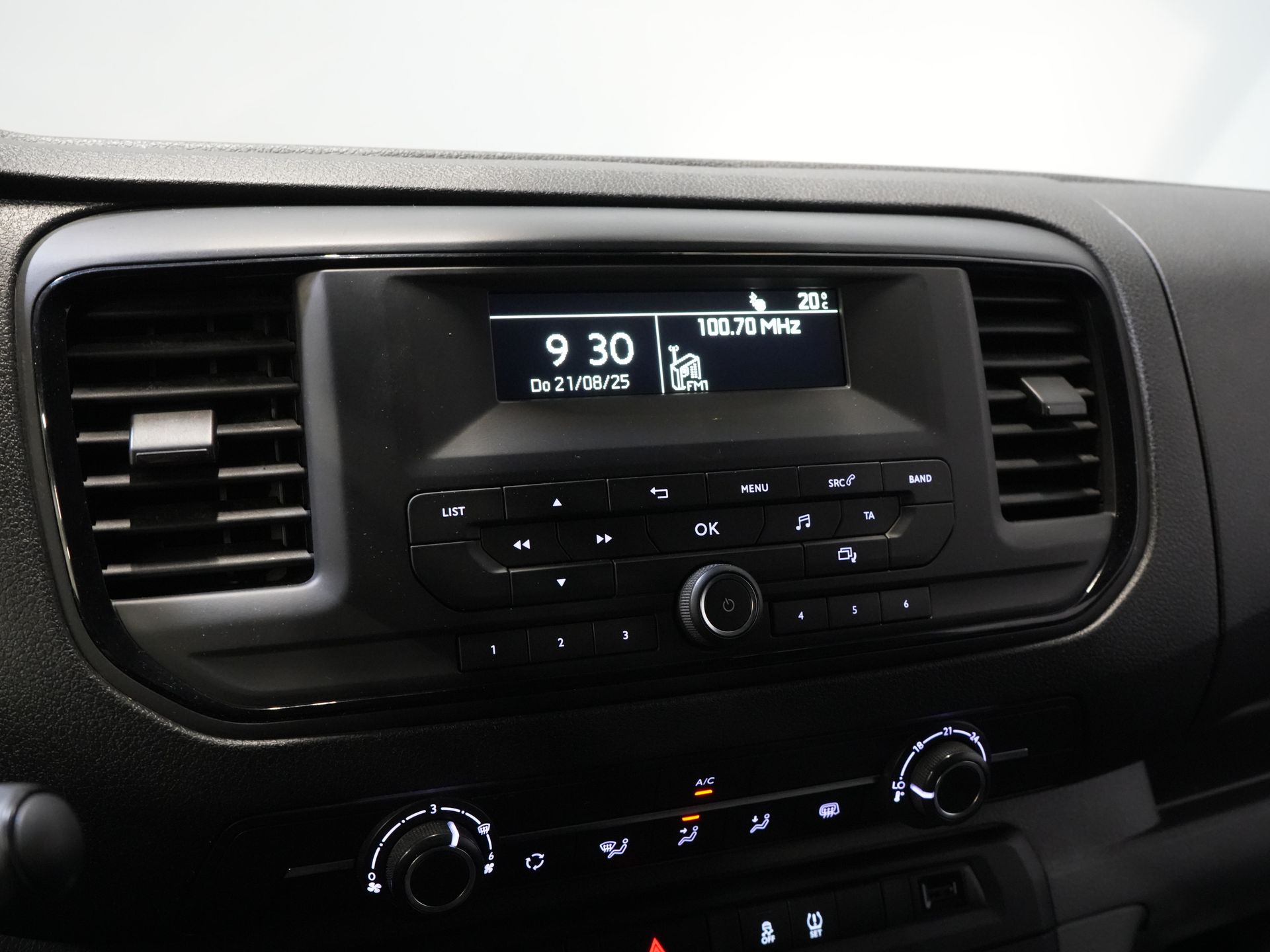 Citroën Jumpy Bestelbus 1.6 HDI L2 BPM VRIJ! Imperiaal/ Alarm III/ Cruise/ Trekhaak/ PDC/ Airco 20