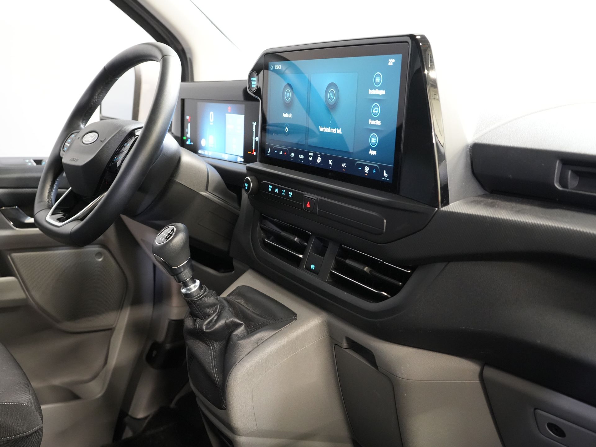 Ford Transit Custom Bestelbus 2.0 TDCI 150 pk L2 Limited BPM VRIJ! (DEMO) Garantie tot 9-29'/ LED/ 2x Schuifdeur/ Stoelverw./ Carplay/ Camera/ PDC/ LMV/ Cruis 2