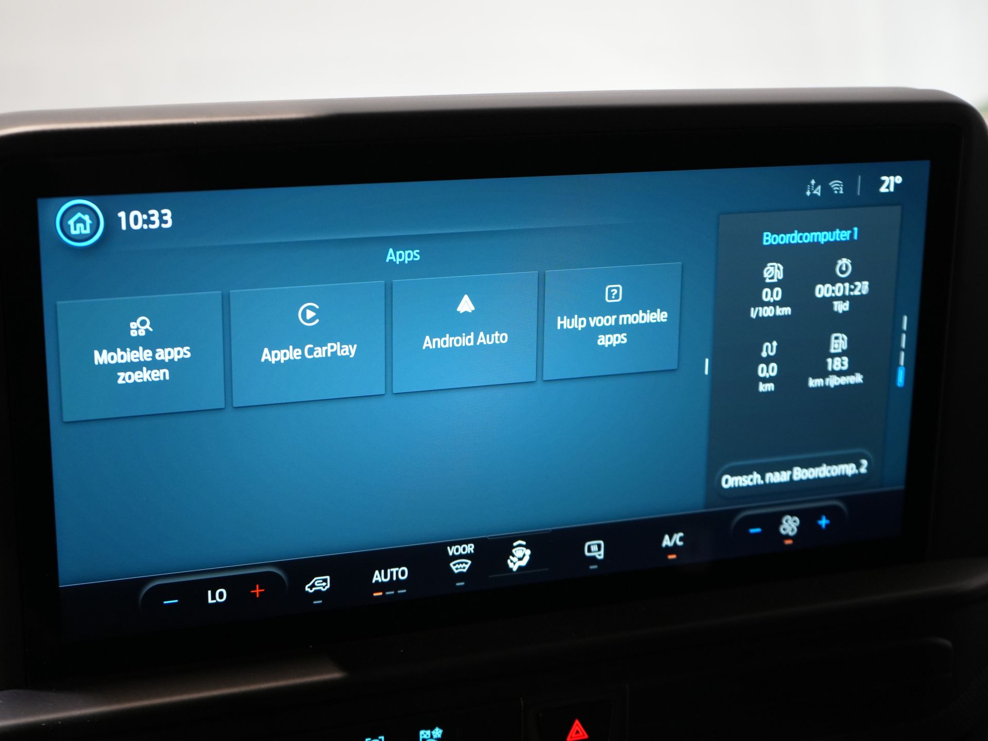 Ford Transit Custom Bestelbus 320 2.0 TDCI 136 pk Aut. L2 Trend BPM VRIJ! Garantie 3-28'/ LED/ Adapt.Cruise/ 2.7t Trekverm./ Carplay/ Camera/ Trekhaak 23