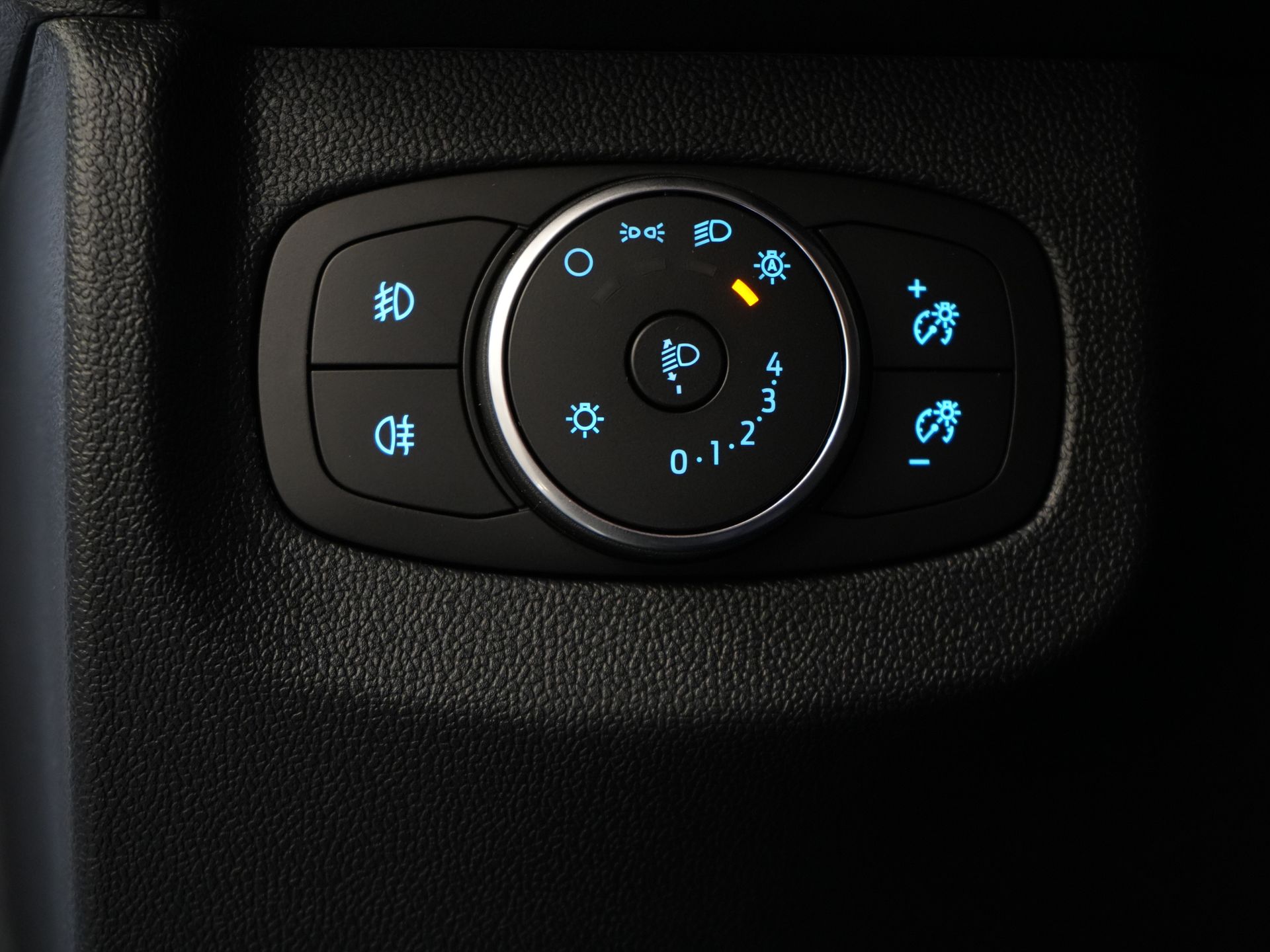 Ford E-Transit Courier Bestelbus 44 kWh 293km WLTP/ Snellader/ Stoelverw./ Stuurverw./ Carplay/ Camera/ PDC/ Climate 17