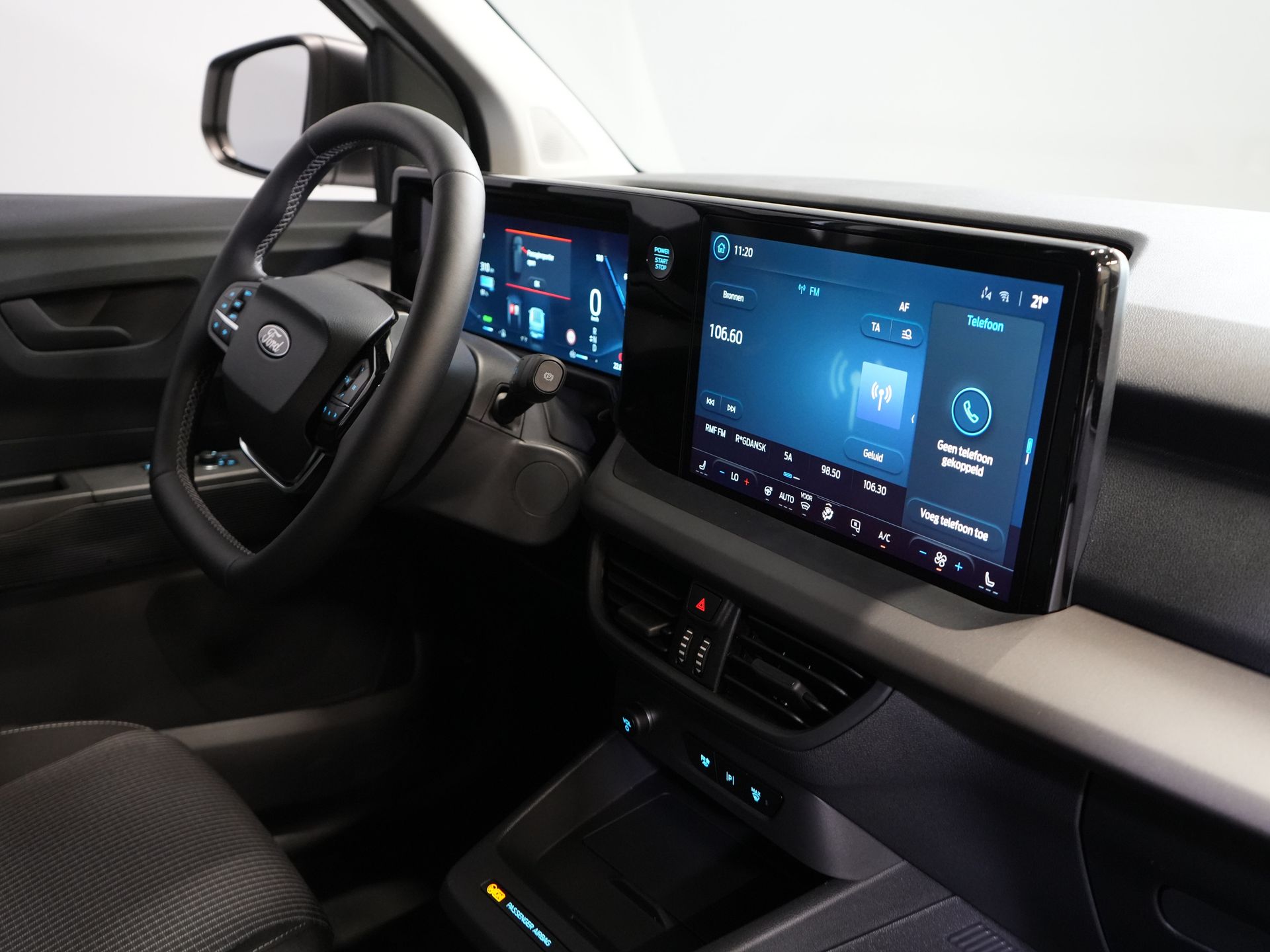 Ford E-Transit Courier Bestelbus 44 kWh 293km WLTP/ Snellader/ Stoelverw./ Stuurverw./ Carplay/ Camera/ PDC/ Climate 2