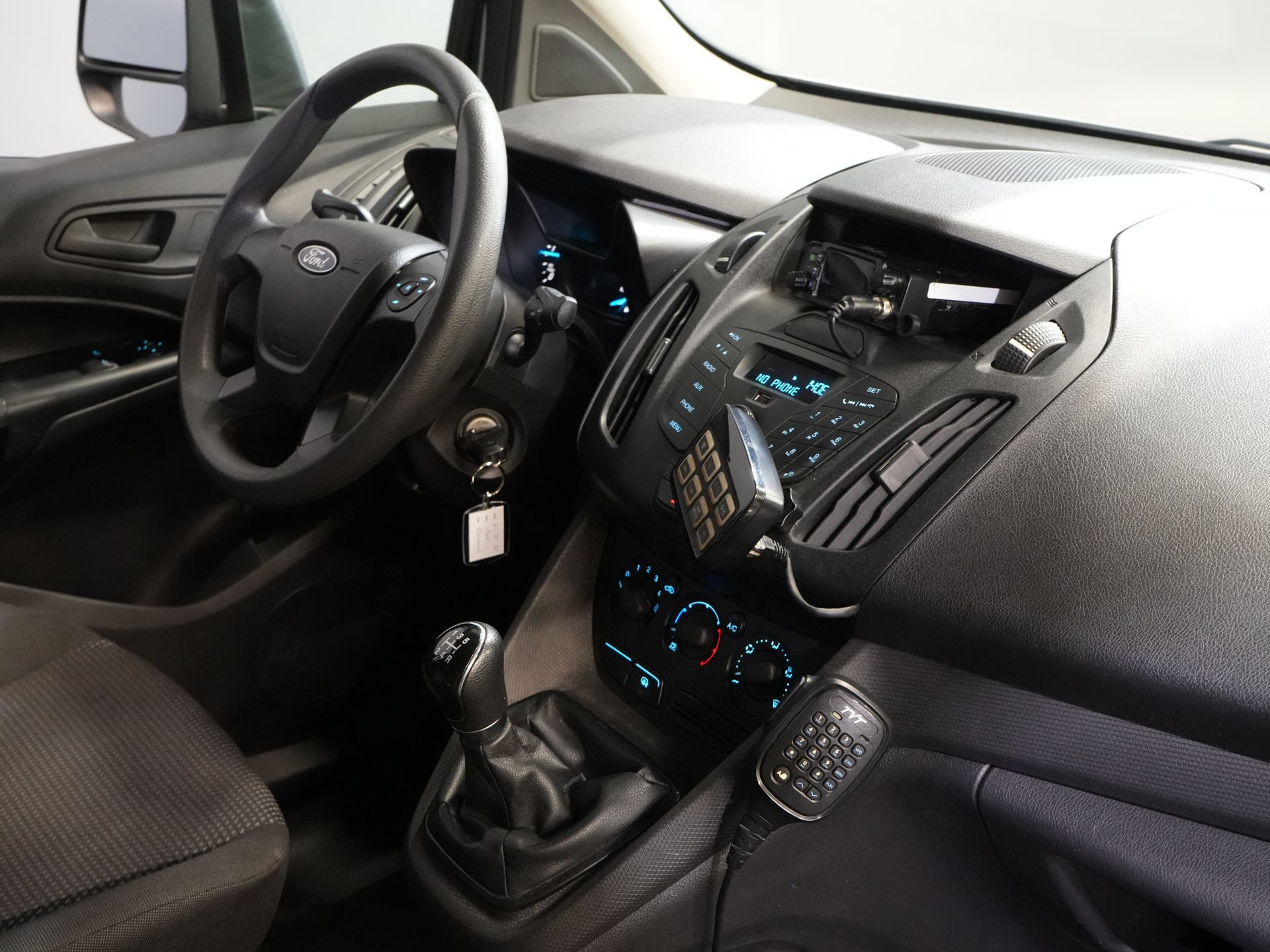 Ford Transit Connect Bestelbus 1.5 TDCI 75 pk BPM VRIJ! EURO 6/ NL Auto/ Airco/ Trekhaak 2