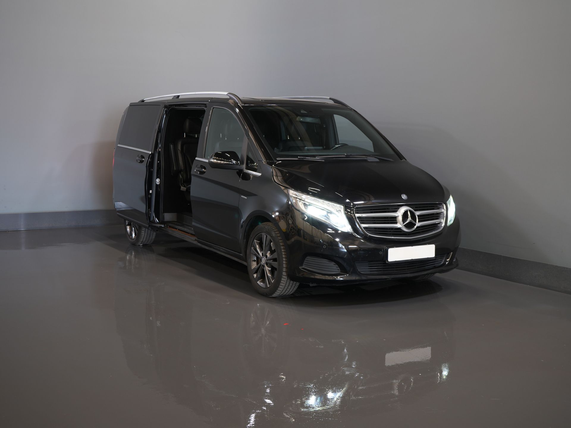 Mercedes-Benz V-Klasse Bestelbus 250d XL L3 Avantgarde DC Dubbel Cabine BPM VRIJ! LED/ Leder/ Climate/ 2xSchuifdeur/ Standkachel/ Stoelverw/ Navi/ Elek.Klep/ Cam 8