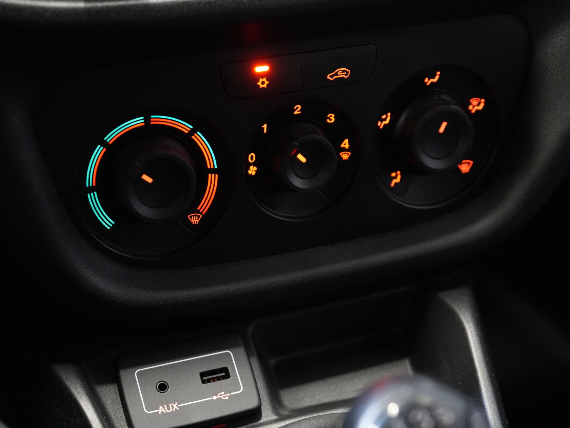 Fiat Dobló Cargo Bestelbus 1.3 MJ 95 pk BPM VRIJ! NL Auto/ Navi/ Airco/ Cruise/ PDC 18