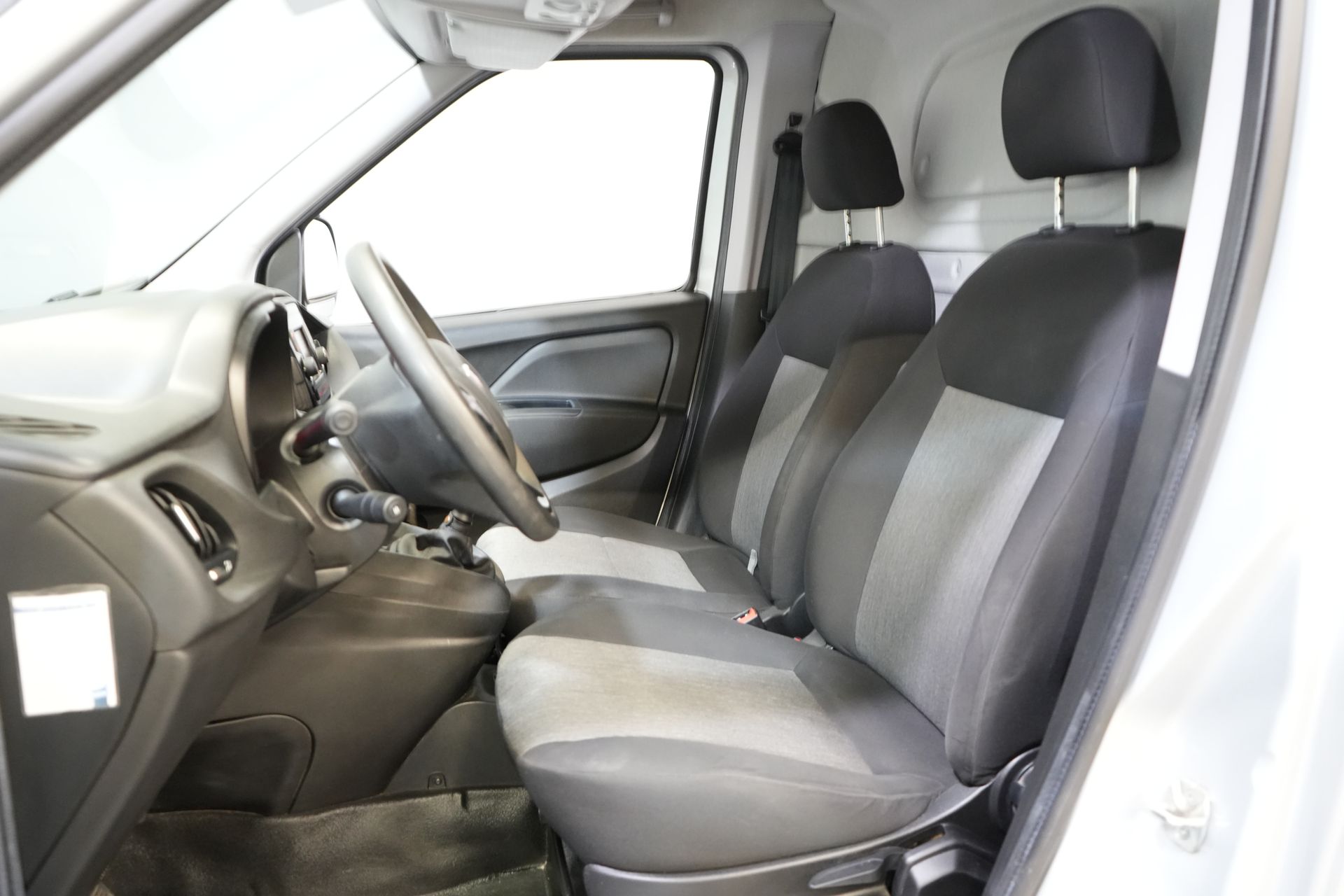 Fiat Dobló Cargo Bestelbus 1.3 MJ 95 pk BPM VRIJ! NL Auto/ Navi/ Airco/ Cruise/ PDC 6